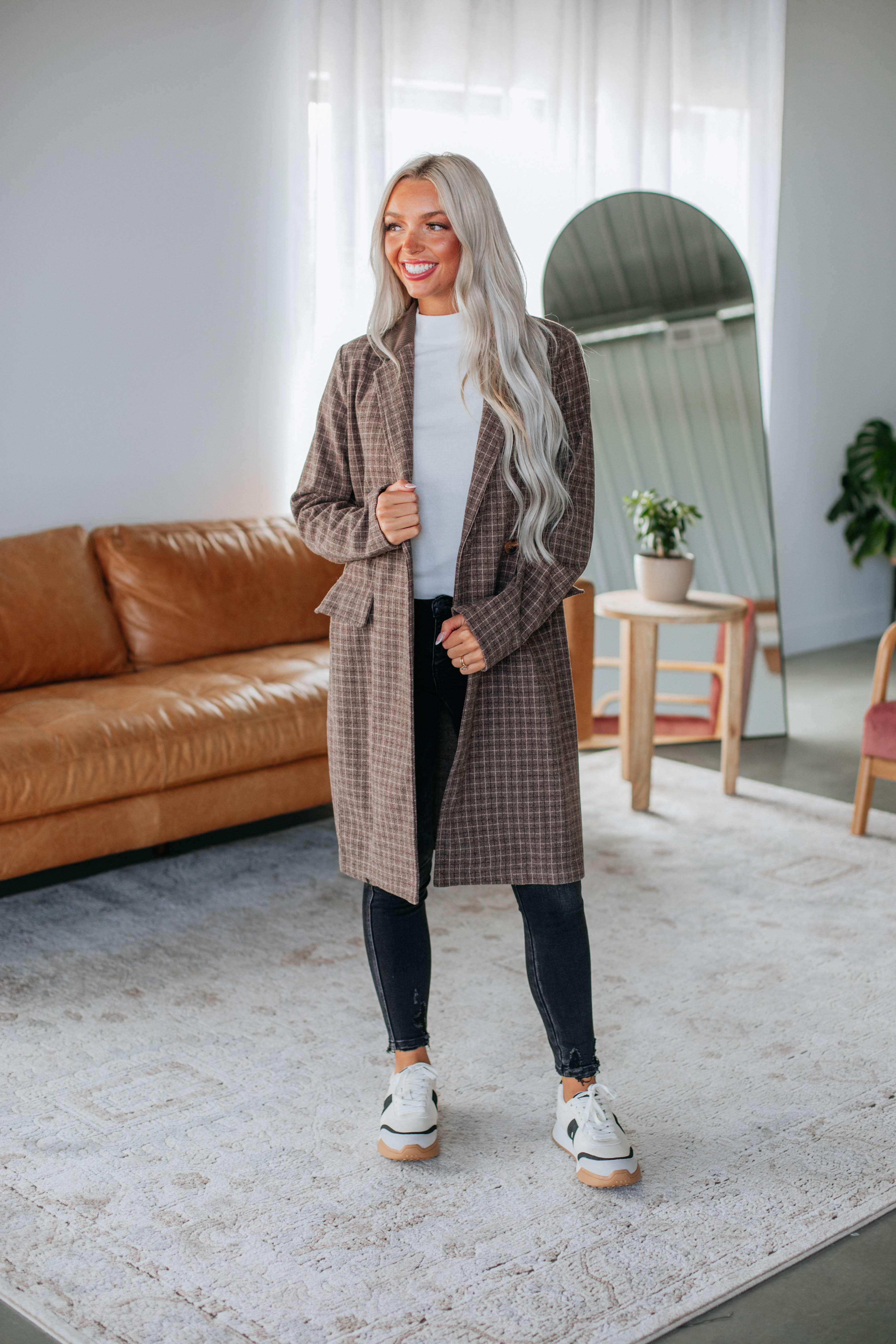 Stylish and Warm Winter Coat for Women - Perfect for Outdoor Activities and Cold Weather Fashion
