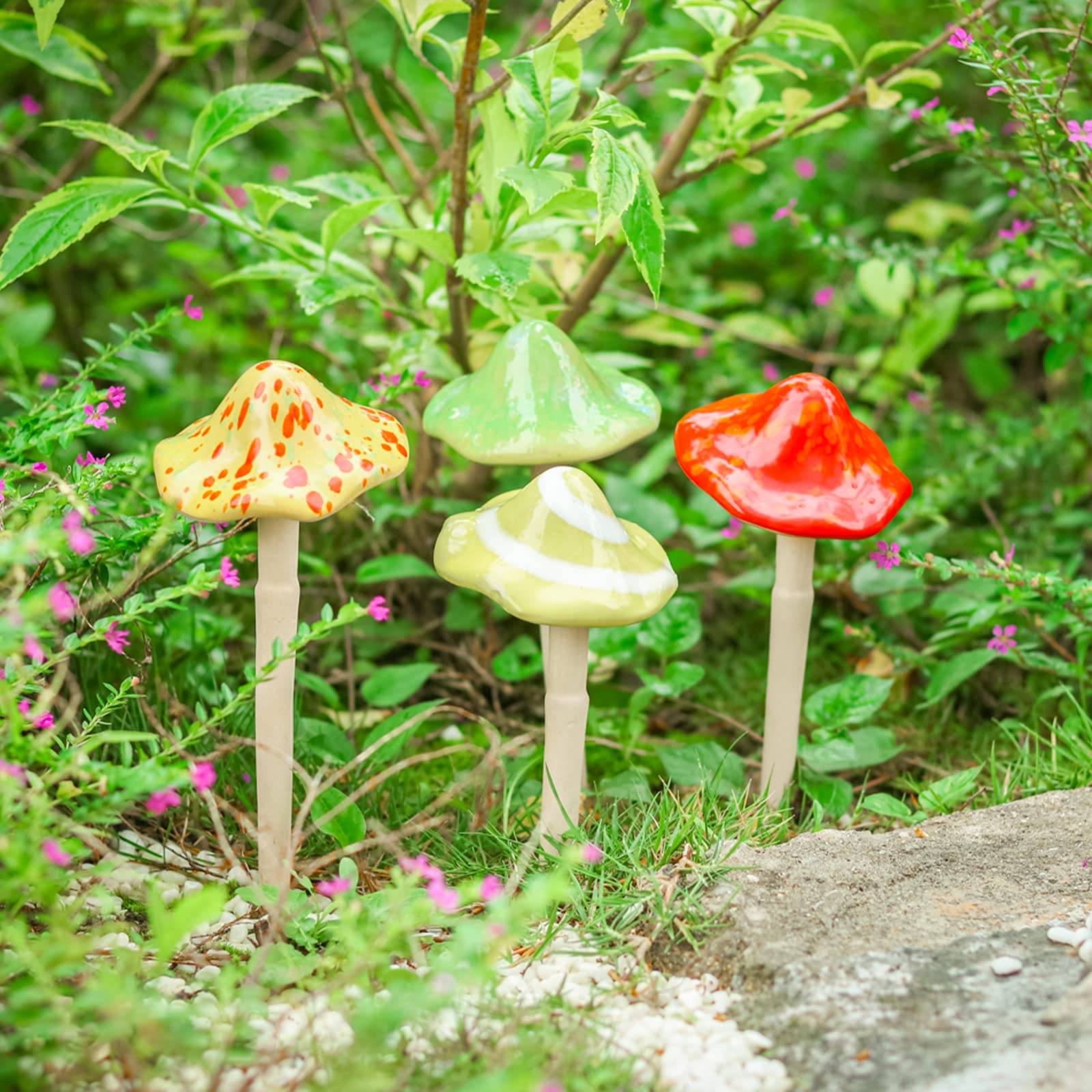 4pcs Ceramic Mushroom Garden Decor - Handmade Mushroom Statues for Fairy Garden, Lawn Ornament, Yard & Patio Decor - Perfect for Outdoor Garden, Fairy Tale Scenes & Home Landscaping