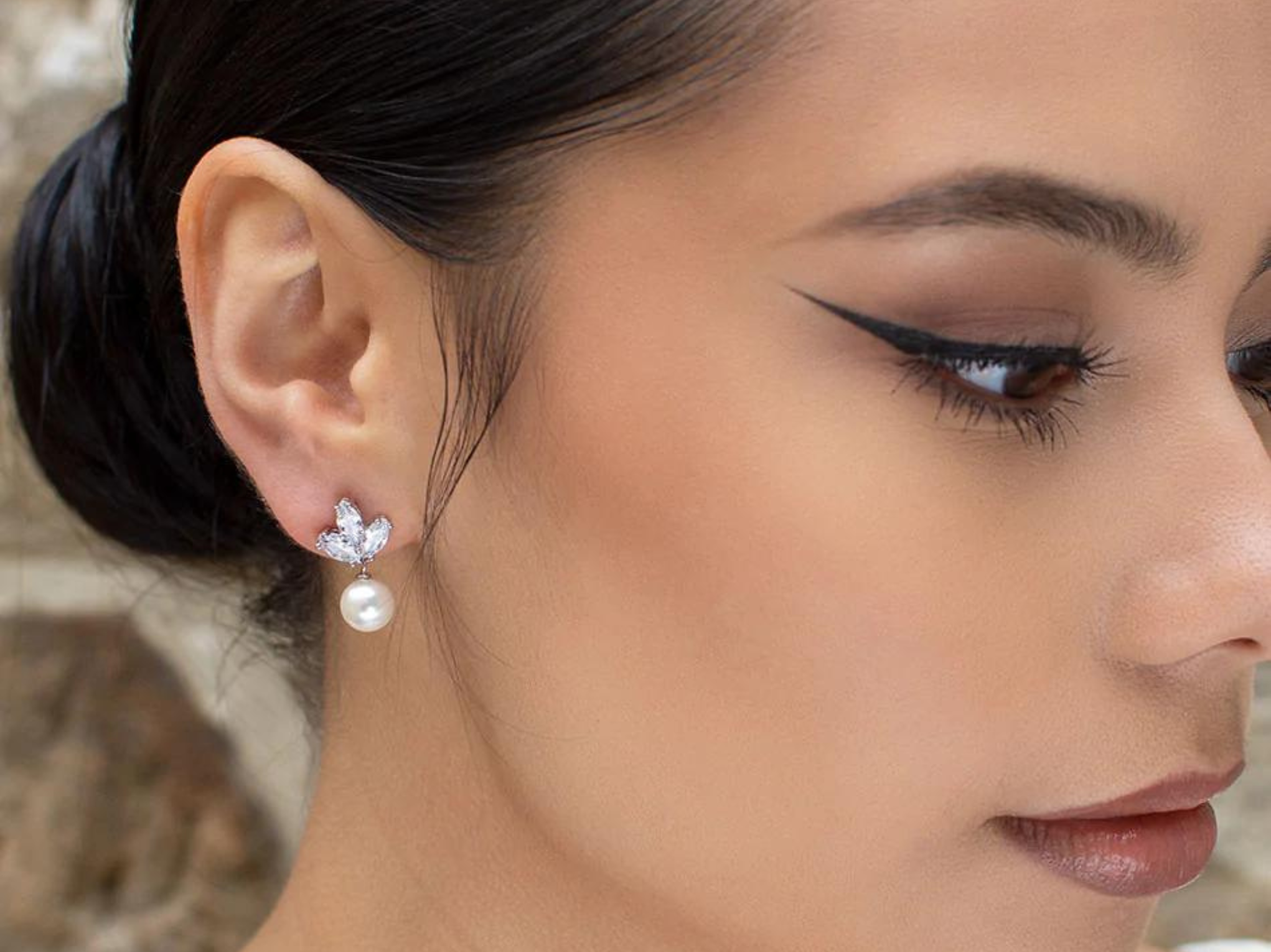 Lola Pretty Pearl Drop Bridal Earrings - Elegant Wedding Jewelry for Brides, Bridesmaids & Formal Events | Perfect for Weddings, Prom & Evening Occasions