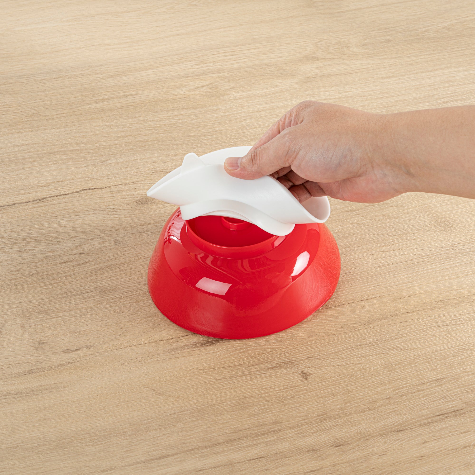 Adapt Tek 19 oz Round Red Plastic Scoop Bowl - Spillproof with Suction Base, 5.75 x 5.75 x 3 Inches (20-Pack) - Ideal for Ice Cream, Pet Food, and Bulk Storage