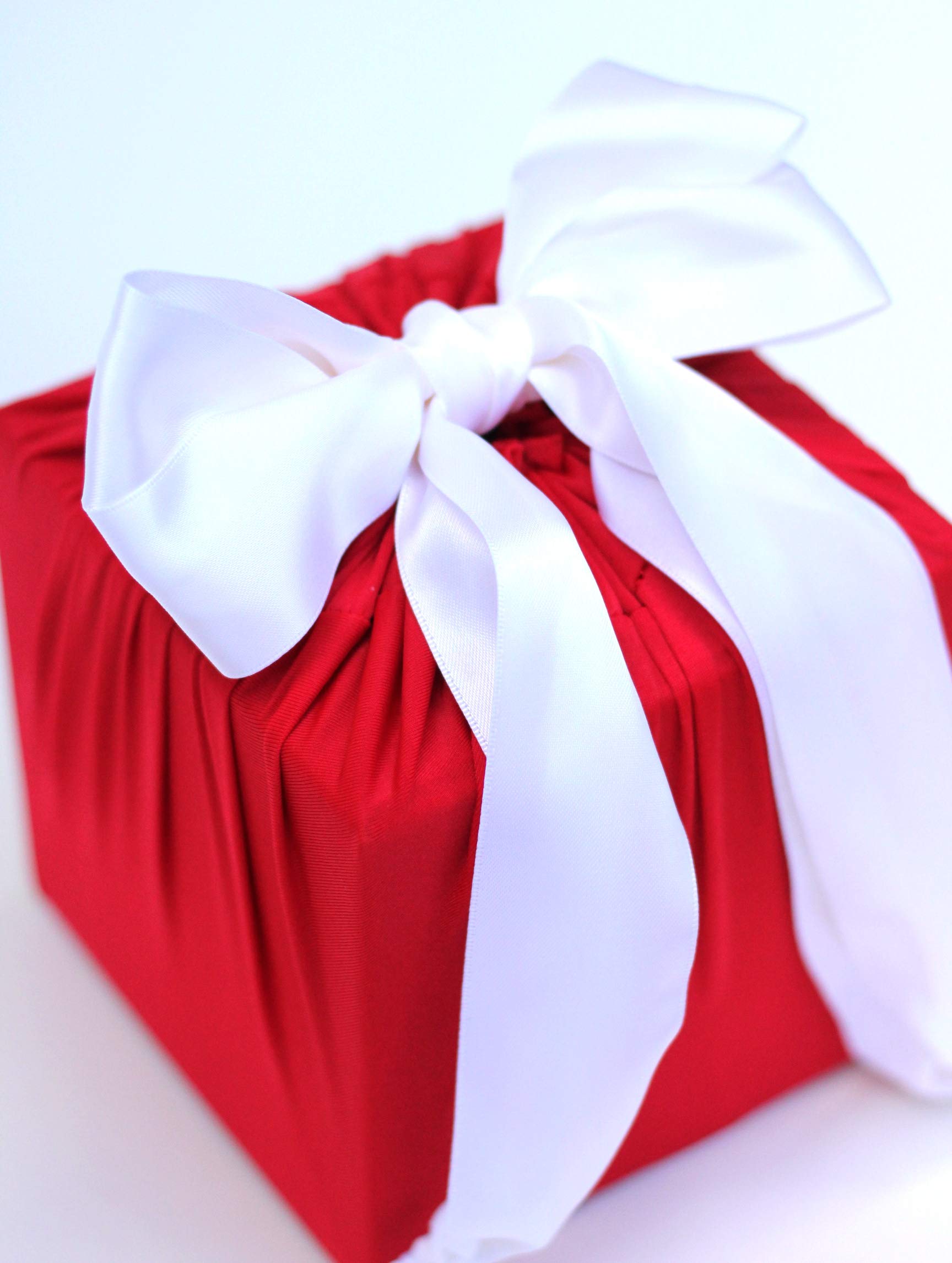 Eco-Friendly Reusable Gift Wrap for Christmas Presents - Classic Red Holiday Gift Wrapping Solution for Sustainable Celebrations