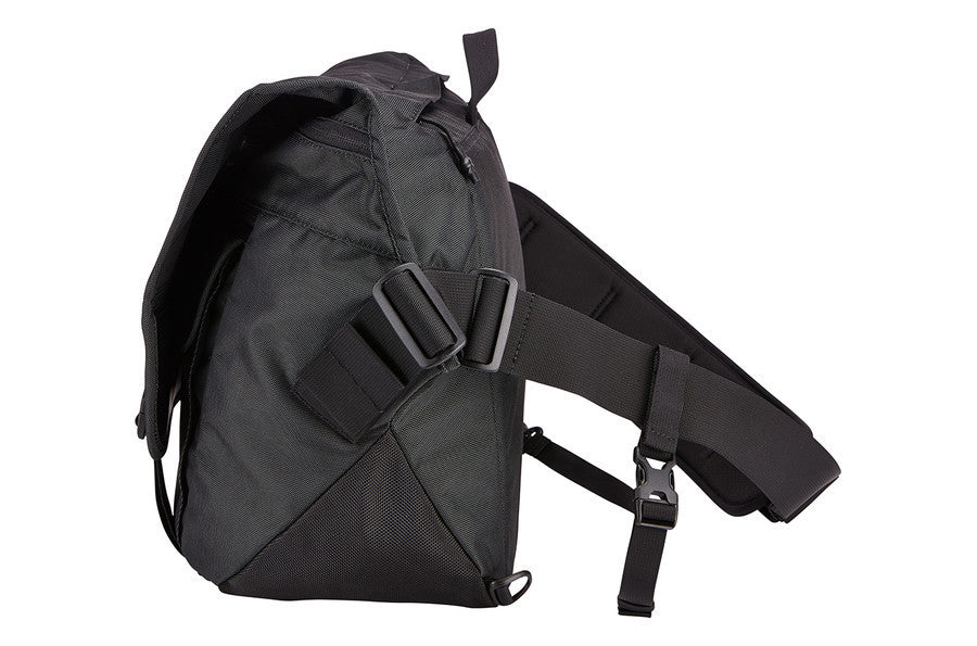 Thule Covert DSLR Camera Messenger Bag - Waterproof & Durable for Travel & Photography | Perfect for Hiking, Commuting & Urban Adventures