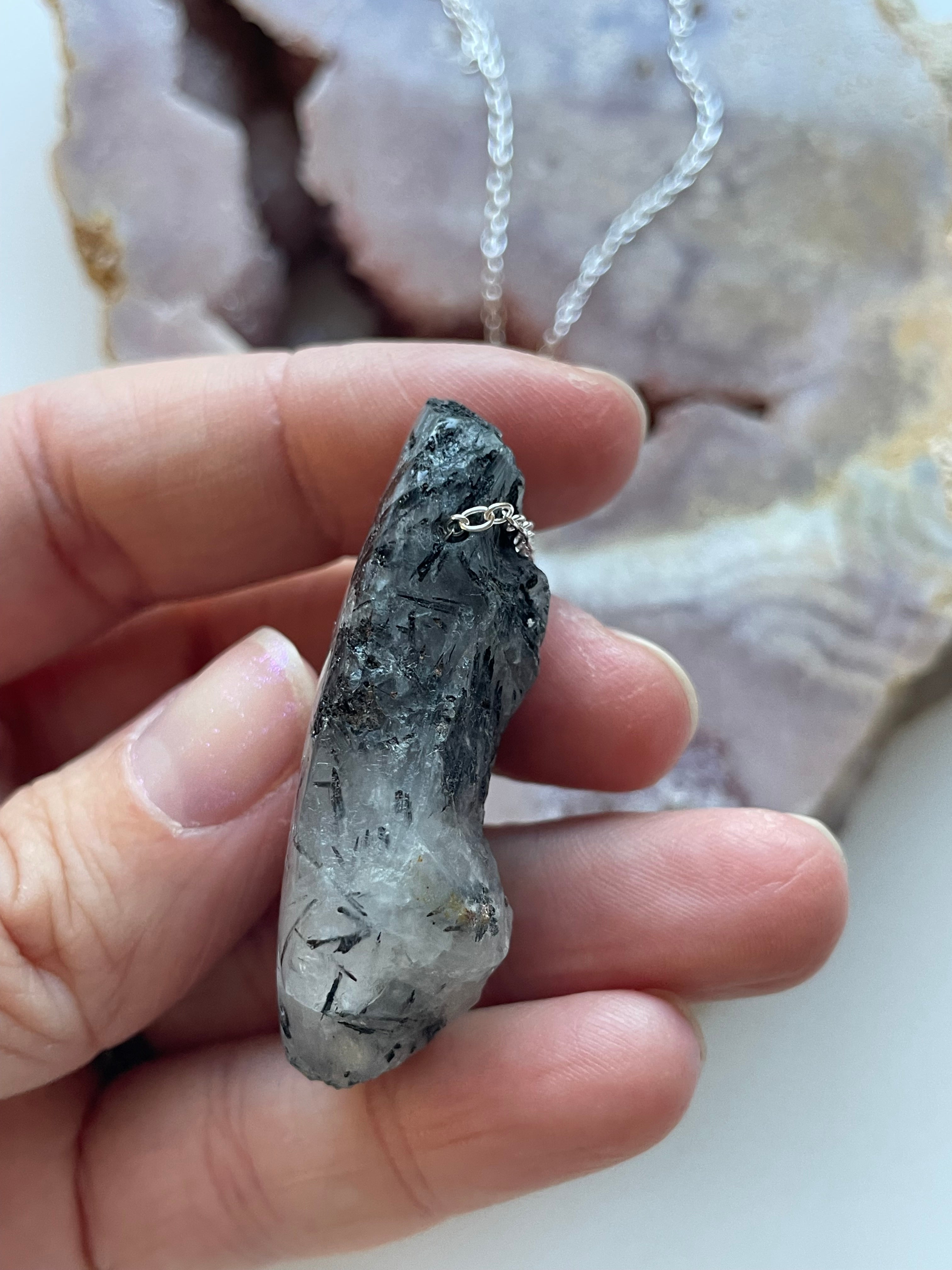 Natural Black Tourmaline Necklace for Women - Chunky Gemstone Pendant for Protection & Healing - Perfect for Spiritual Healing, Energy Cleansing & Fashion Jewelry