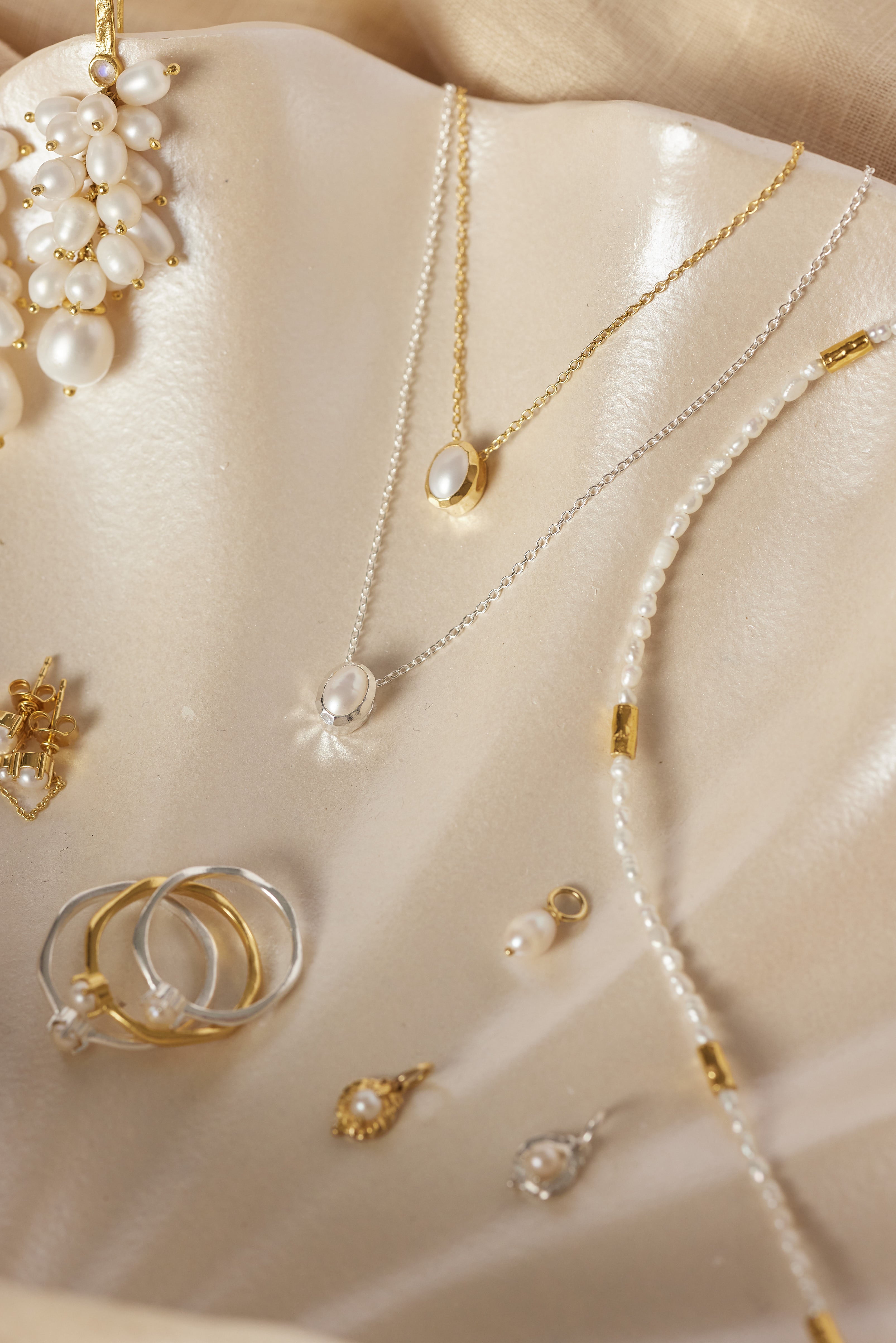 June Birthstone Necklace - 14K Gold Oval Pendant for Women, Perfect Gift for June Birthdays, Anniversaries & Special Occasions