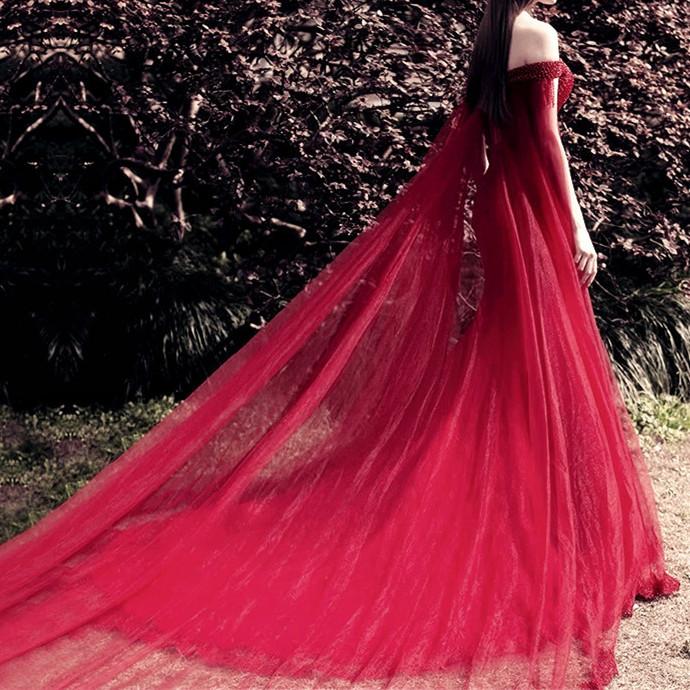 Elegant Beaded V-Neck Off-Shoulder Lace Mermaid Evening Gown with Detachable Skirt - Perfect for Prom, Wedding, and Formal Events