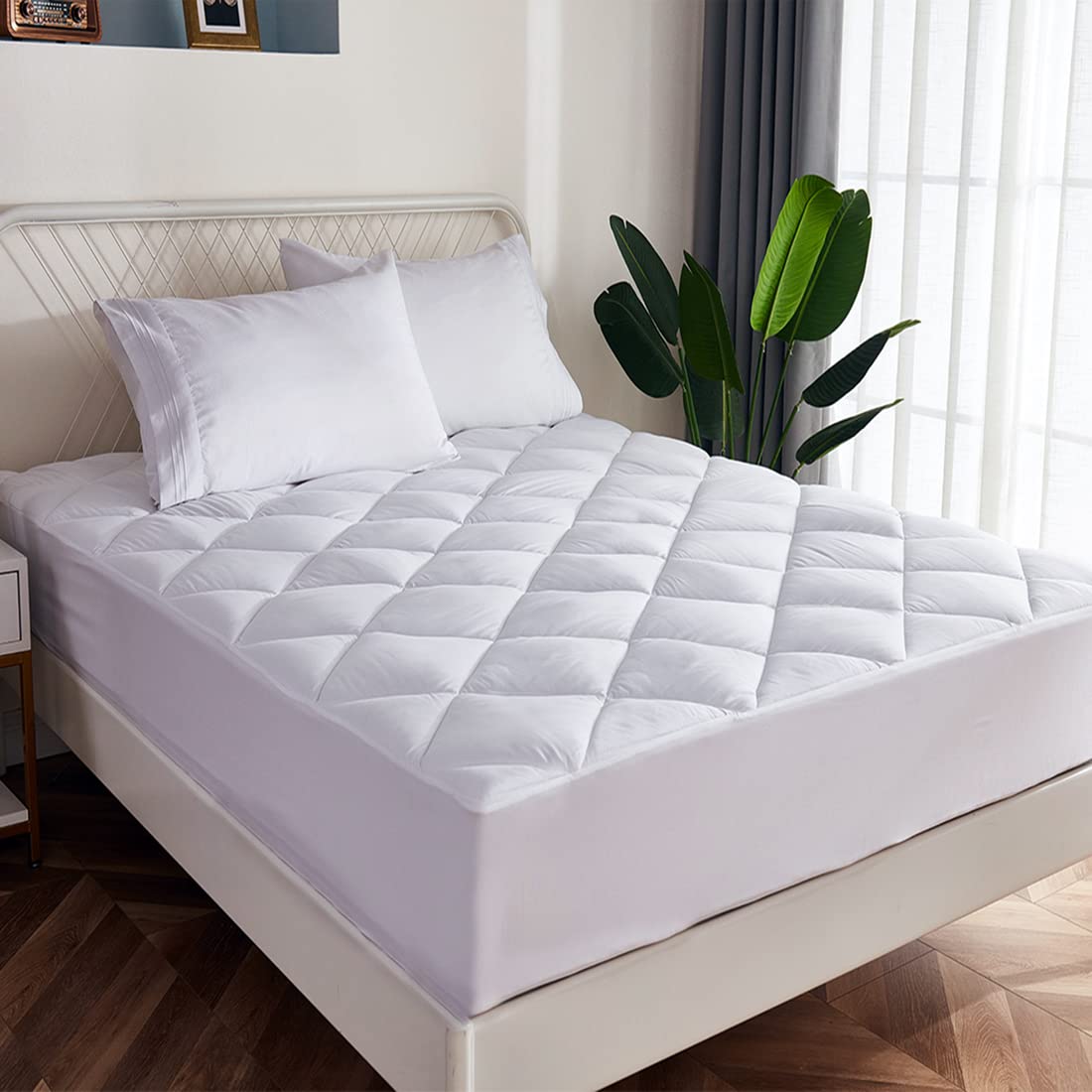 Twin XL Mattress Pad - 8-21 Inch Deep Pocket Quilted Mattress Topper Cover - Ultra Soft & Breathable - Fits Dorm, Home, Hotel (White) | Perfect for College Students & Guest Rooms