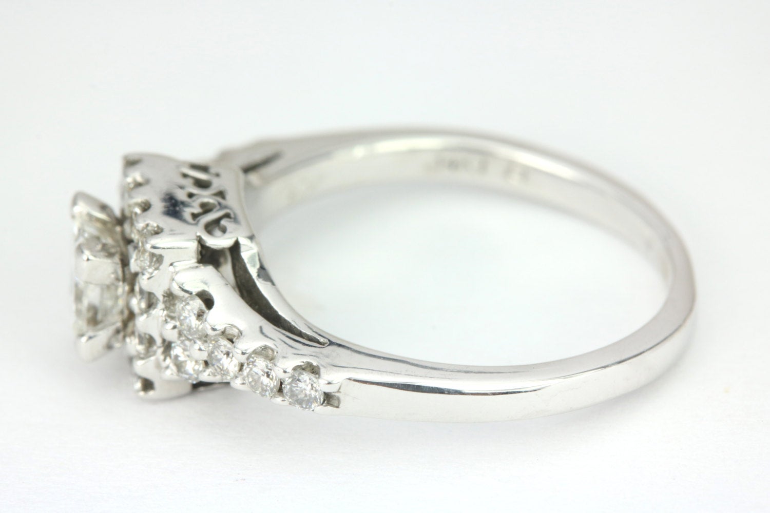1.15tcw Art Deco Vintage Princess Cut Diamond Engagement Ring - Elegant Wedding & Proposal Jewelry for Her