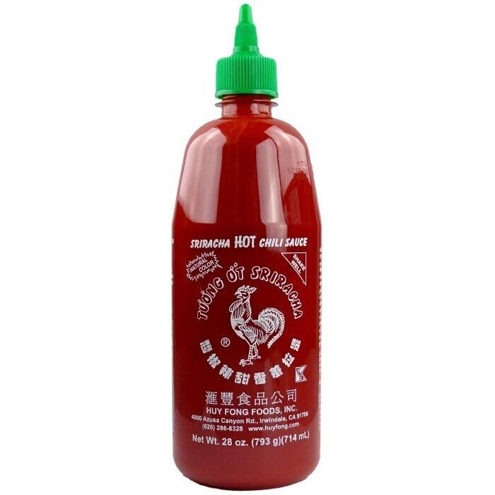 Huy Fong Sriracha Hot Chili Sauce - 17.5oz (793g) Bottle - Original Sriracha Chili Sauce for Cooking, Pho, Ramen, Burgers & Asian Cuisine