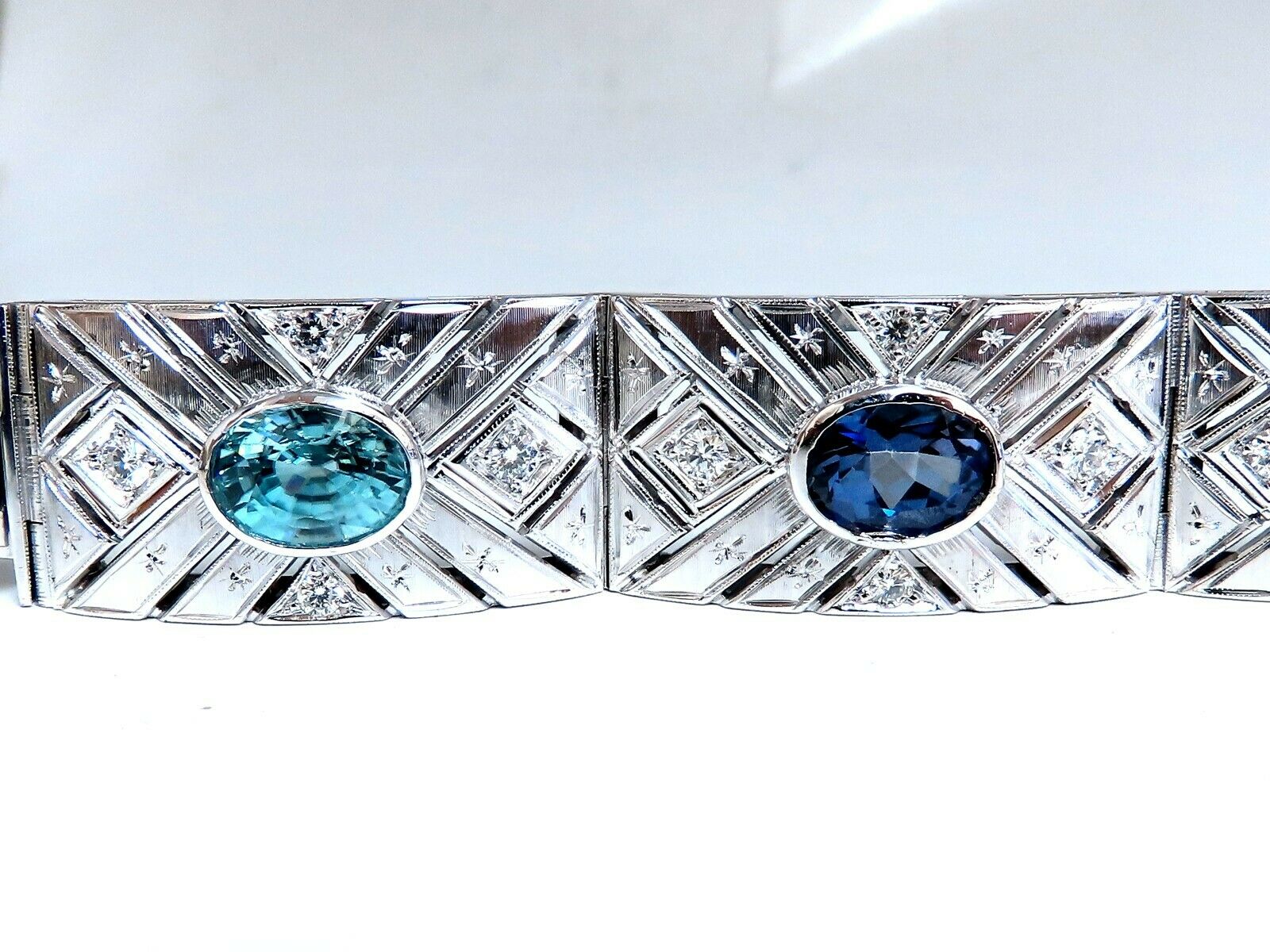 24.30ct Natural Gemstone Vintage Line Engraved Cuff Bracelet in 18K Gold - Elegant Jewelry for Weddings, Parties & Special Occasions