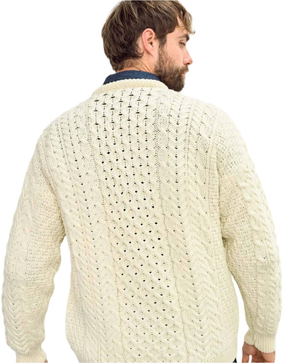 Aran Inisheer Traditional Irish Wool Sweater for Men & Women - Warm Handmade Knitwear for Winter, Fall & Outdoor Activities