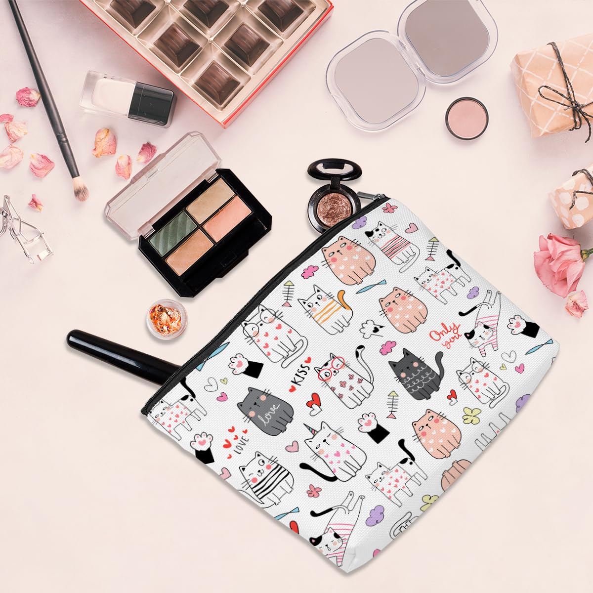Cute Cat Themed Makeup Bag - Perfect Gift for Cat Lovers, Women, Girls & Teachers | Cat Mom & Cat Lady Gifts for Graduation, Birthday, Christmas & Friendship Appreciation | Waterproof Cosmetic Pouch for Travel, School & Daily Use