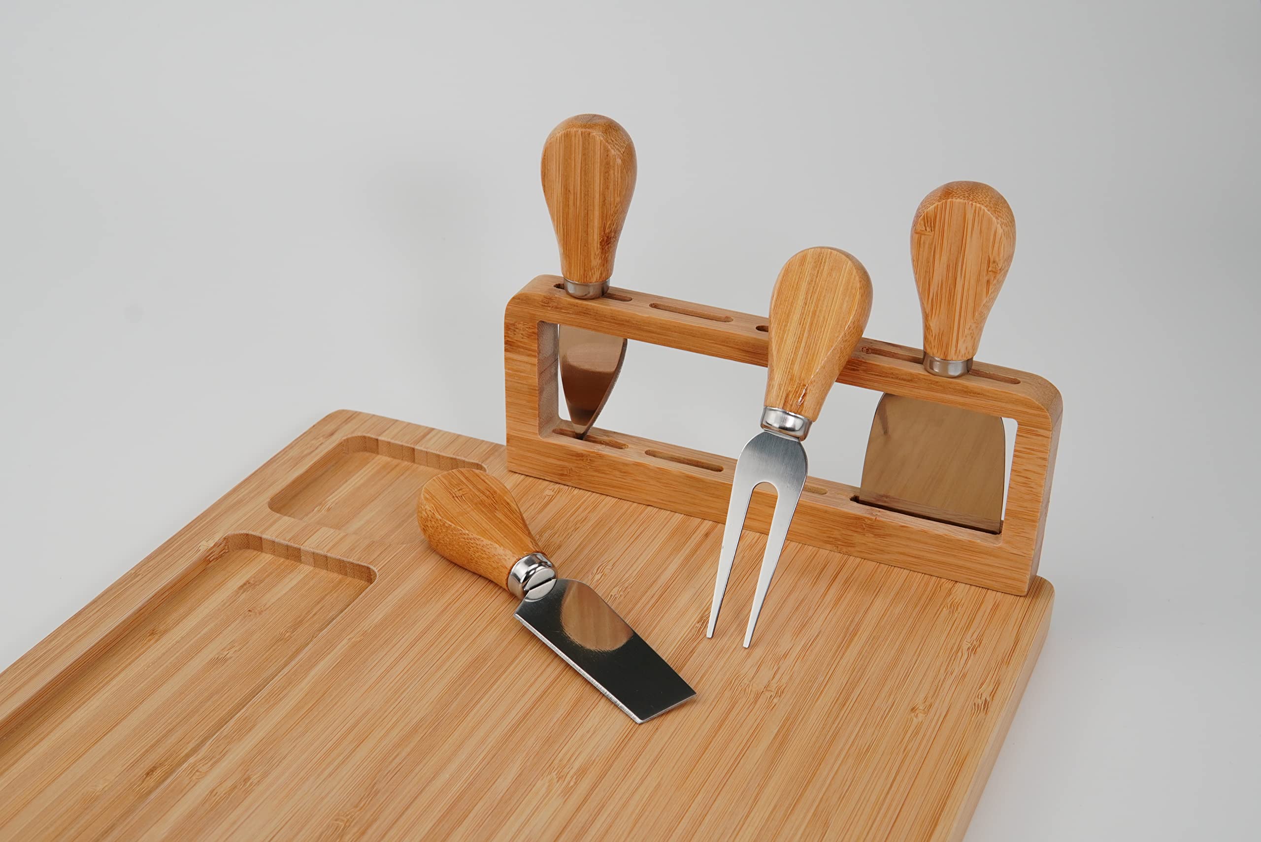 Premium Bamboo Cheese Board and Knife Set - Charcuterie Serving Platter with 4 Stainless Steel Knives - Perfect for Wine Pairings, Entertaining Guests, and Holiday Gifts - Ideal for Cheese Lovers, Dinner Parties, and Charcuterie Displays