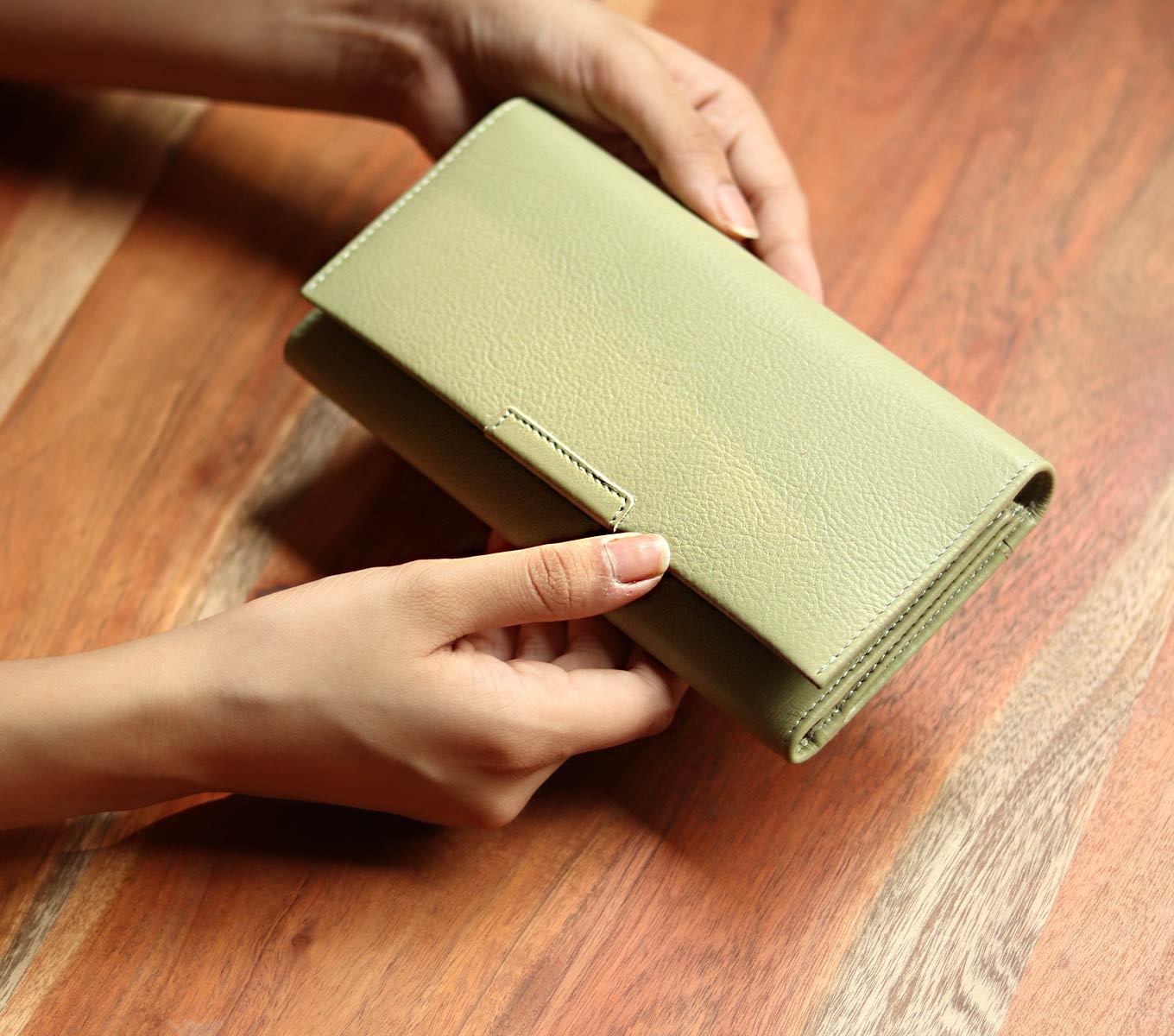 Affordable Slim Wallet for Men & Women - RFID Blocking Minimalist Front Pocket Wallet - Perfect for Travel, Everyday Use & Gifts