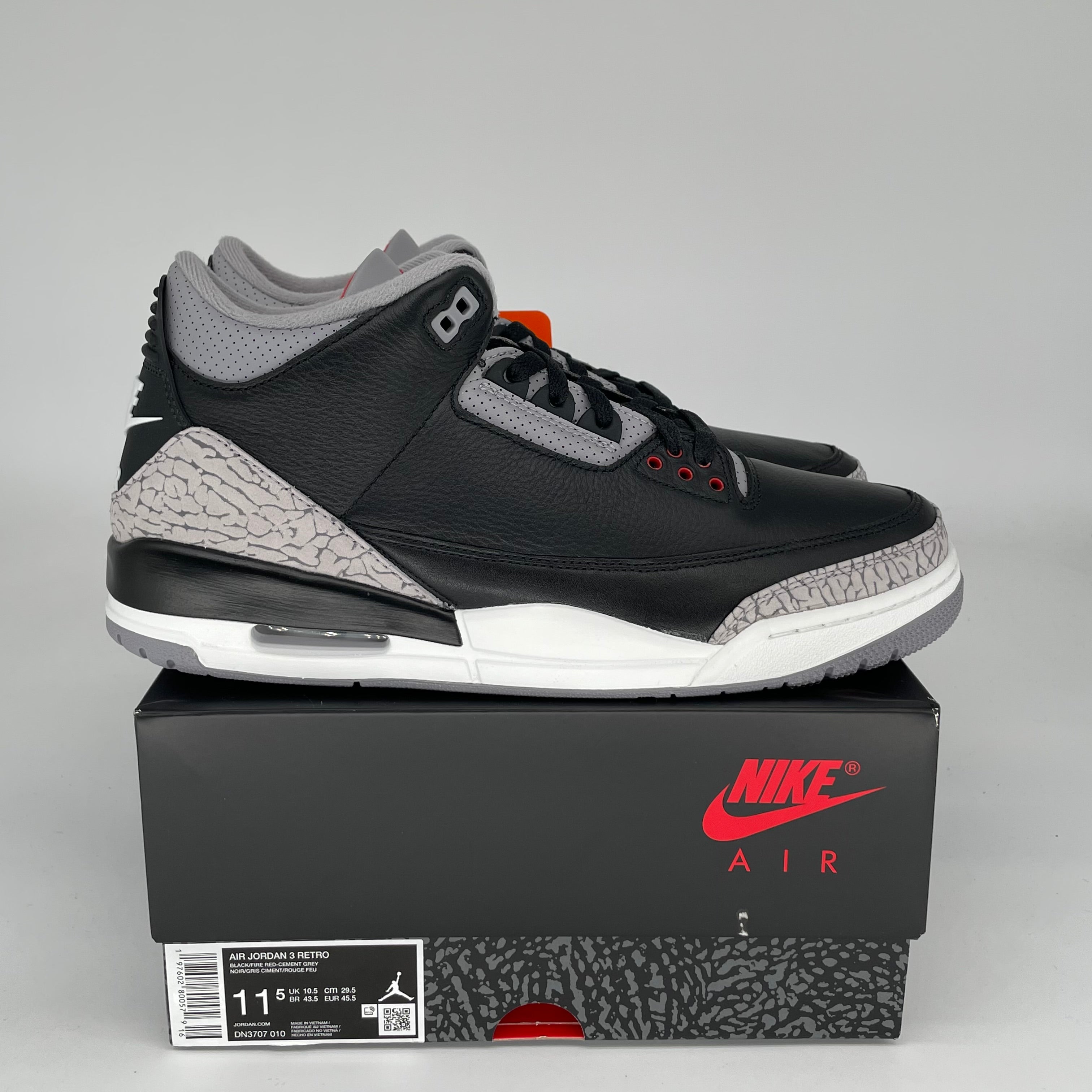 Original Air Jordan 3 Retro 'Black Cement' Men's Basketball Shoes Size 11.5 (DN3707-010) - Iconic Sneakers for Streetwear & Basketball Performance