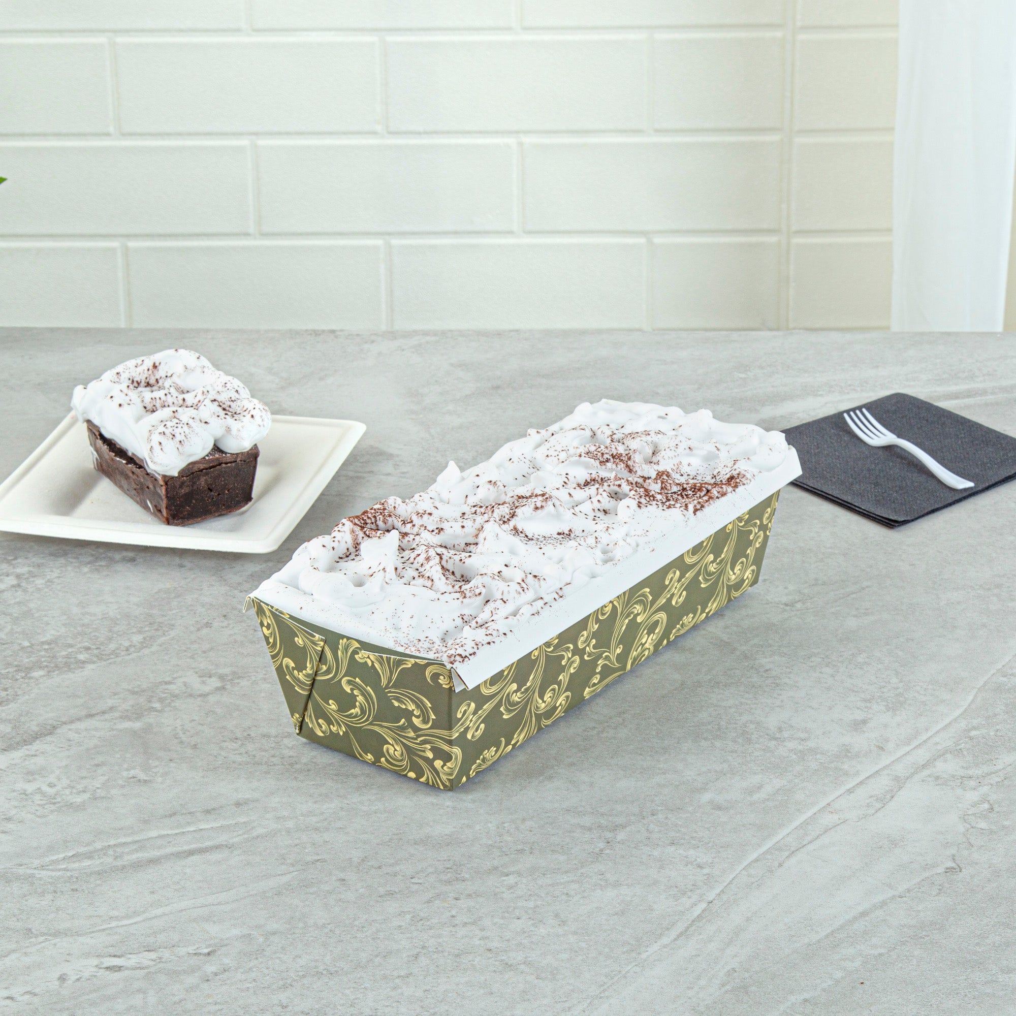 Bake Tek 54 oz Dark Green Vintage Floral Greaseproof Paper Loaf Pans - 10.25