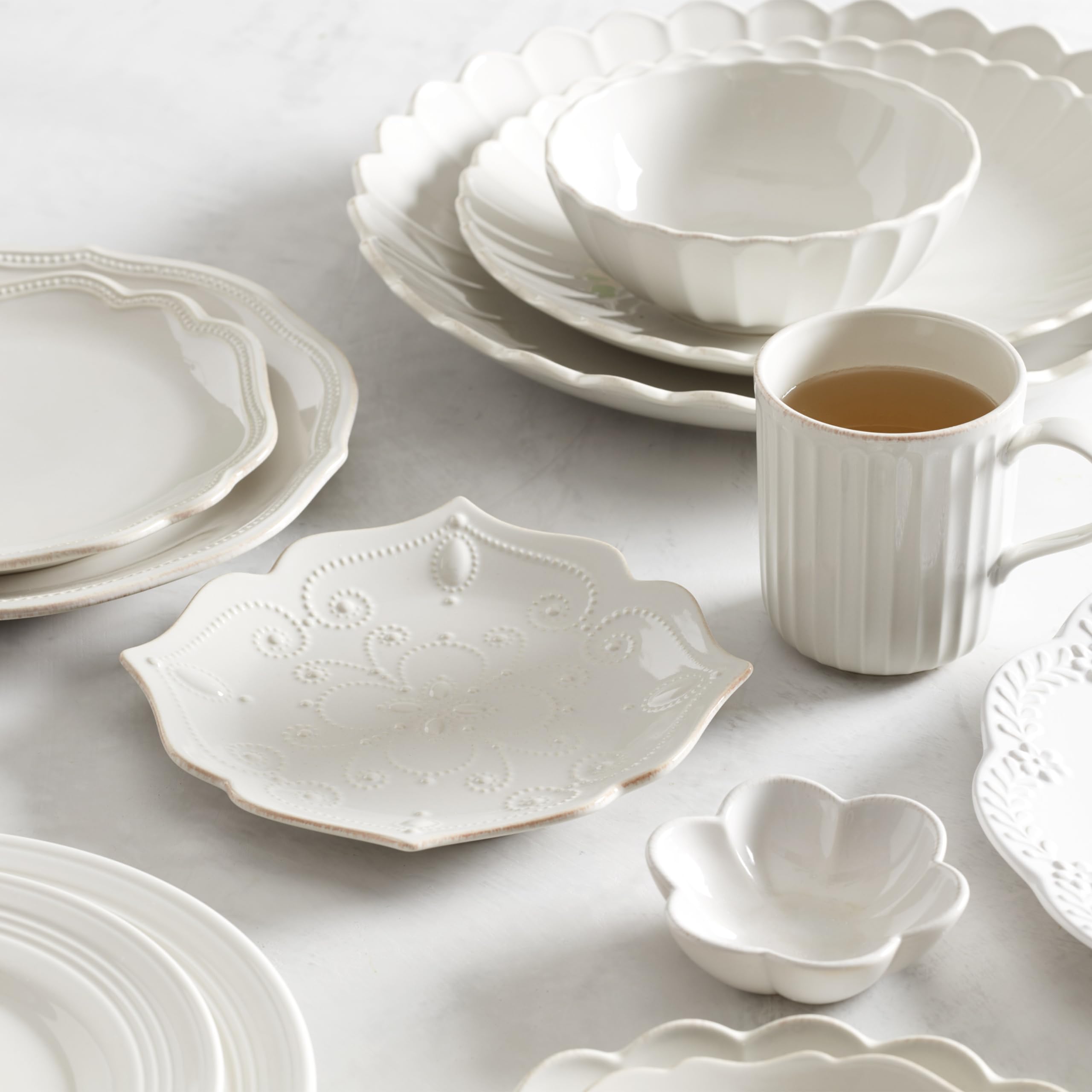 Lenox French Perle 12-Piece Dinnerware Set - Elegant White Porcelain Tableware with Accent Plates for Formal Dining, Wedding Registry & Holiday Entertaining