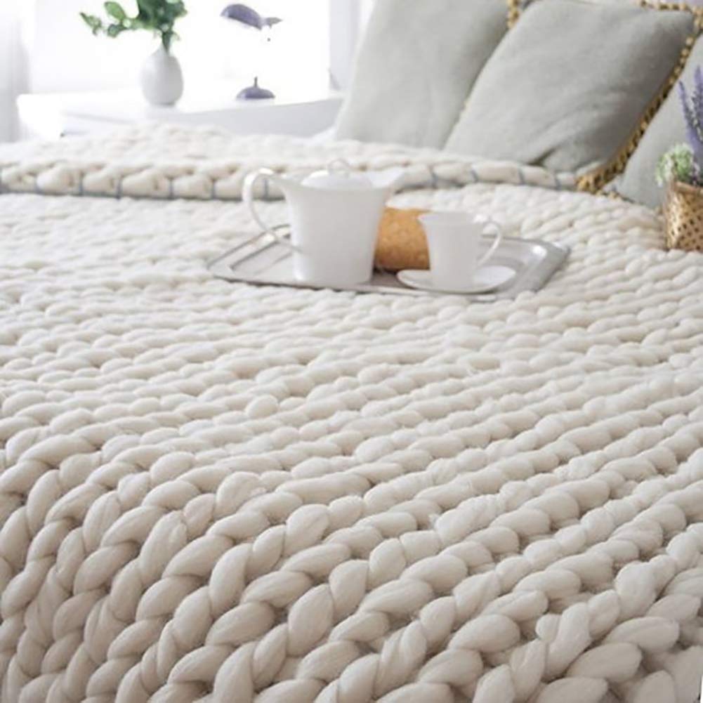 Luxury Handmade Giant Chunky Knit Yarn Blanket - Warm & Soft Creamy-White Throw (47x59 inches) for Cozy Bedroom Decor, Sofa, Chair & Pet Mat - Perfect for Winter Nights & Home Styling