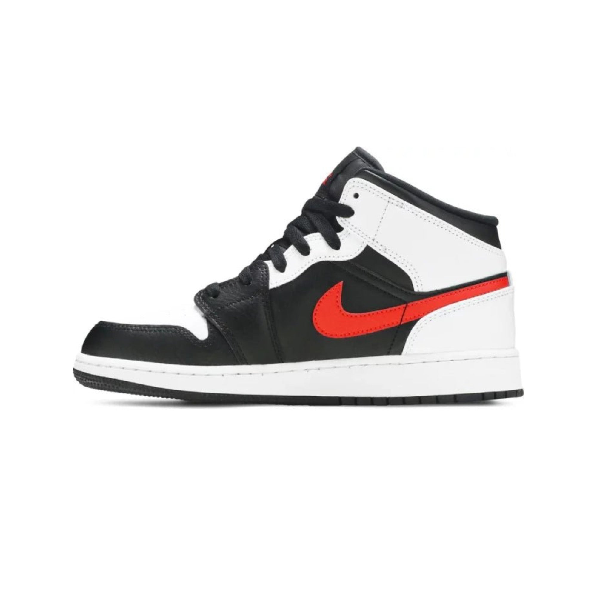 Air Jordan 1 Mid 'Chile Red' GS Basketball Shoes for Girls - Stylish Sneakers for School, Sports & Street Fashion