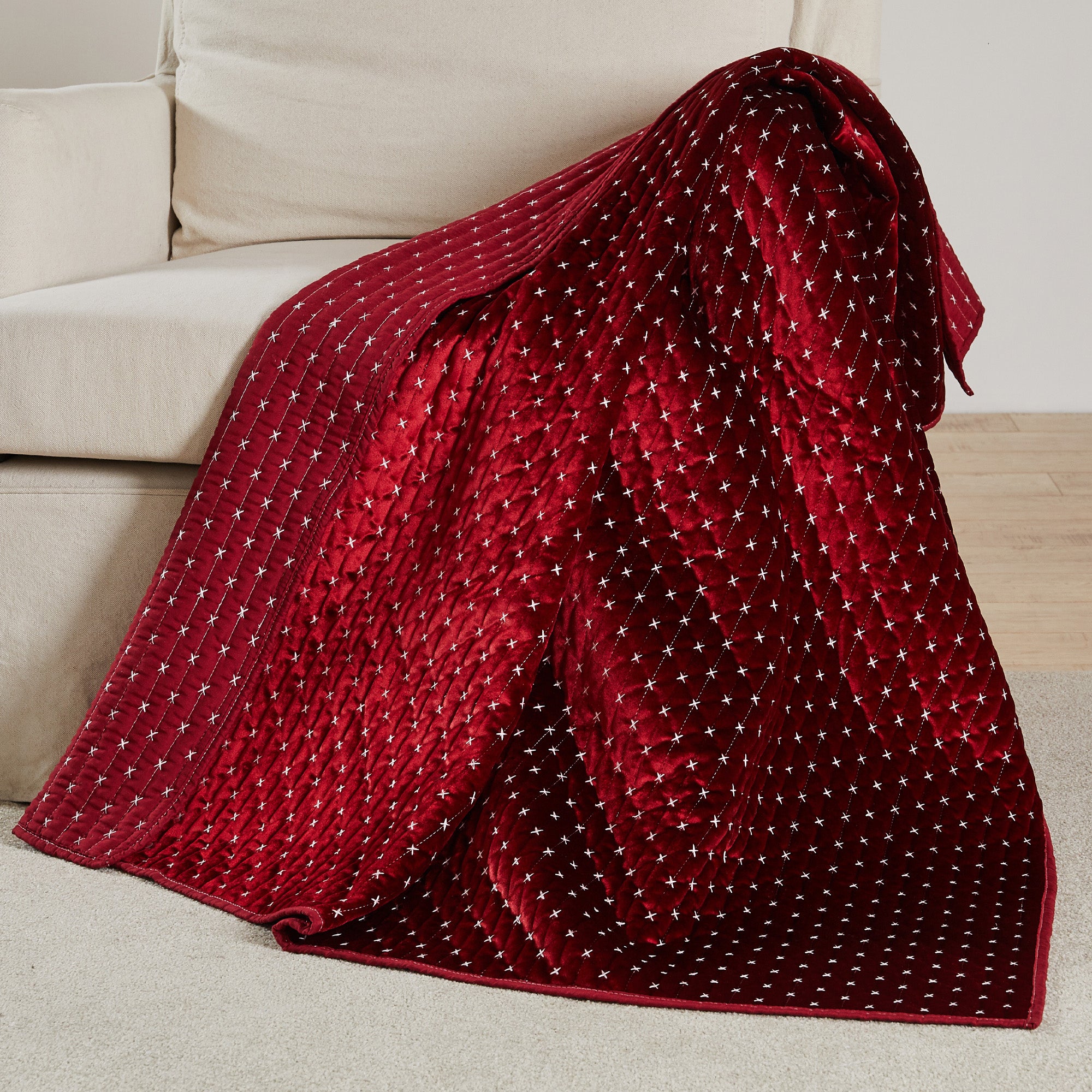 Handmade Cross Stitch Quilted Throw Blanket - Cozy Soft Bedspread for Sofa, Bed & Couch - Perfect for Winter Warmth, Home Decor & Gift Giving