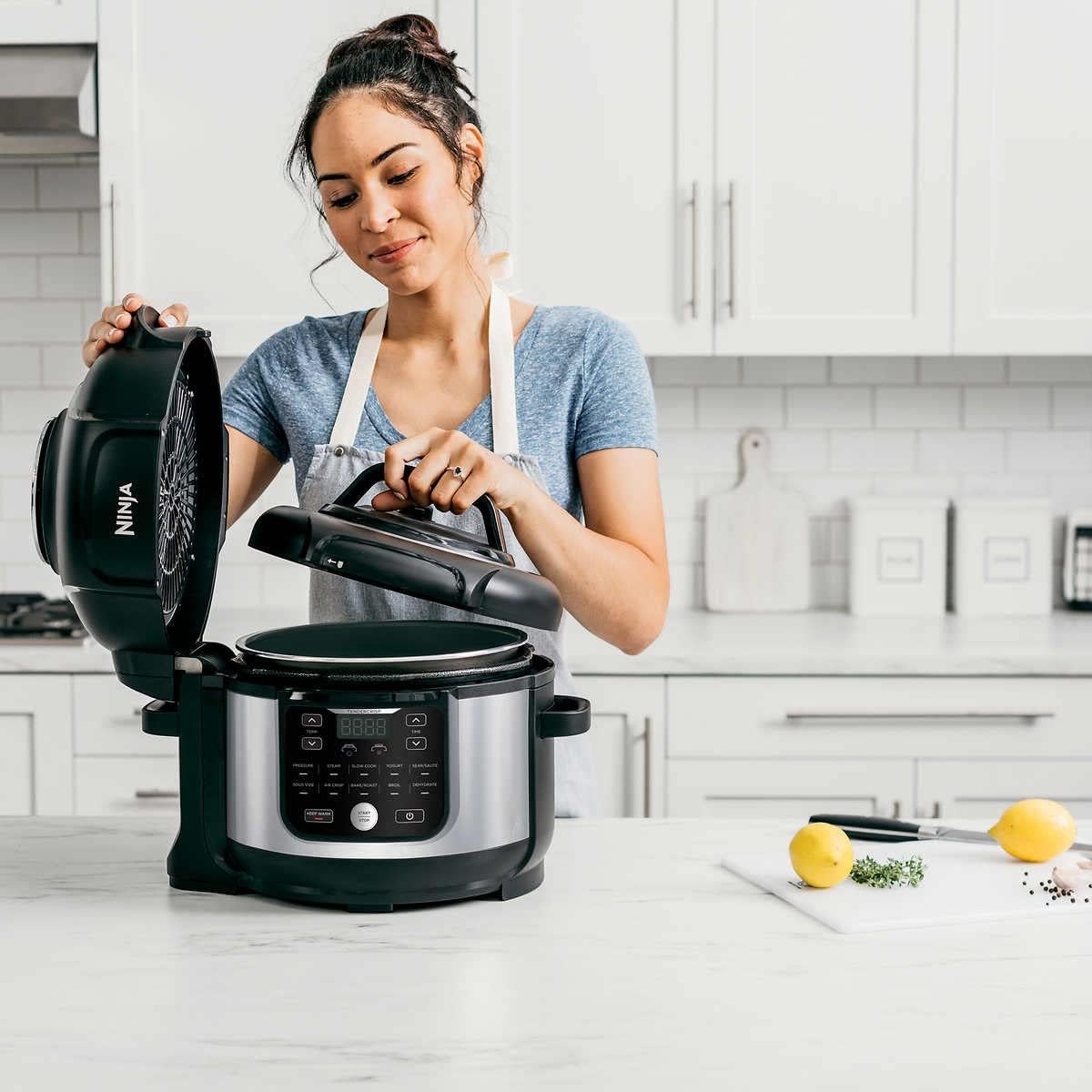 Ninja OS301/FD305CO Foodi 10-in-1 Pressure Cooker & Air Fryer Combo, 6.5 Quart Capacity, Stainless Steel Finish with Nesting Broil Rack - Perfect for Fast Cooking, Healthy Meals & Family Dinners