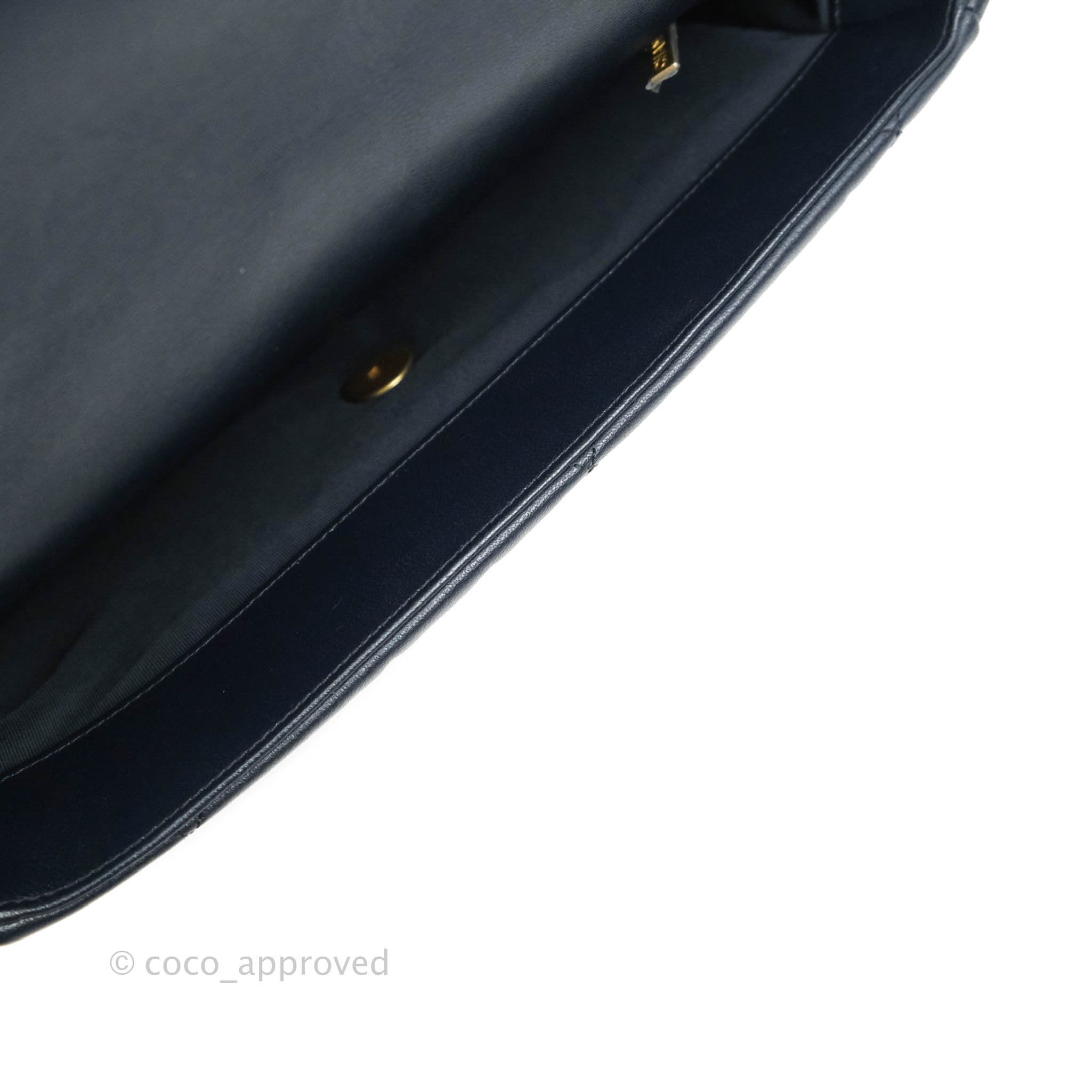 Chanel 19 Medium Flap Bag in Navy Goatskin Leather with Mixed Hardware - Perfect for Work, Travel & Evening Events