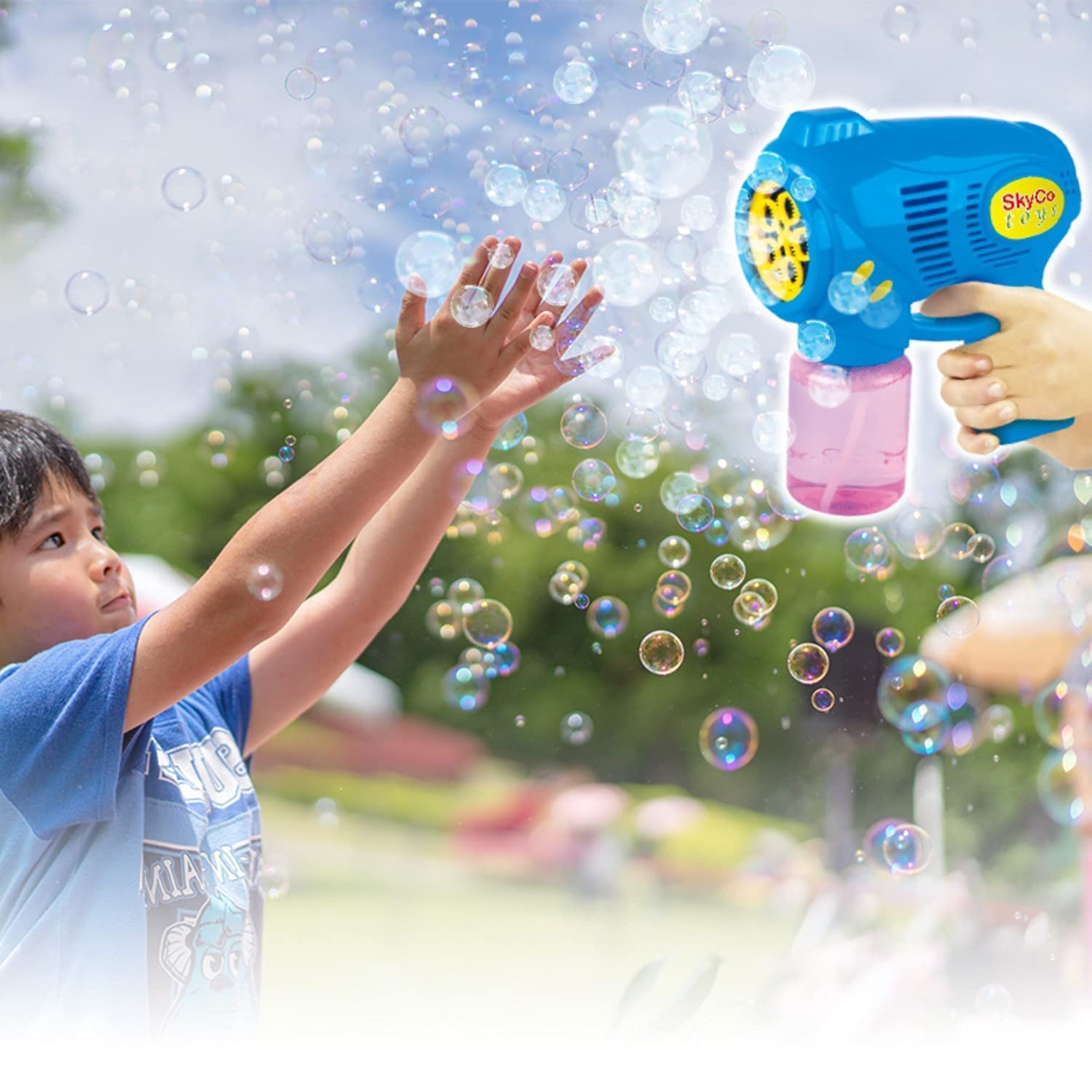 SkyCo Bubble Guns for Kids - 2pcs Pink & Blue Bubble Blasters for Outdoor Play & Parties