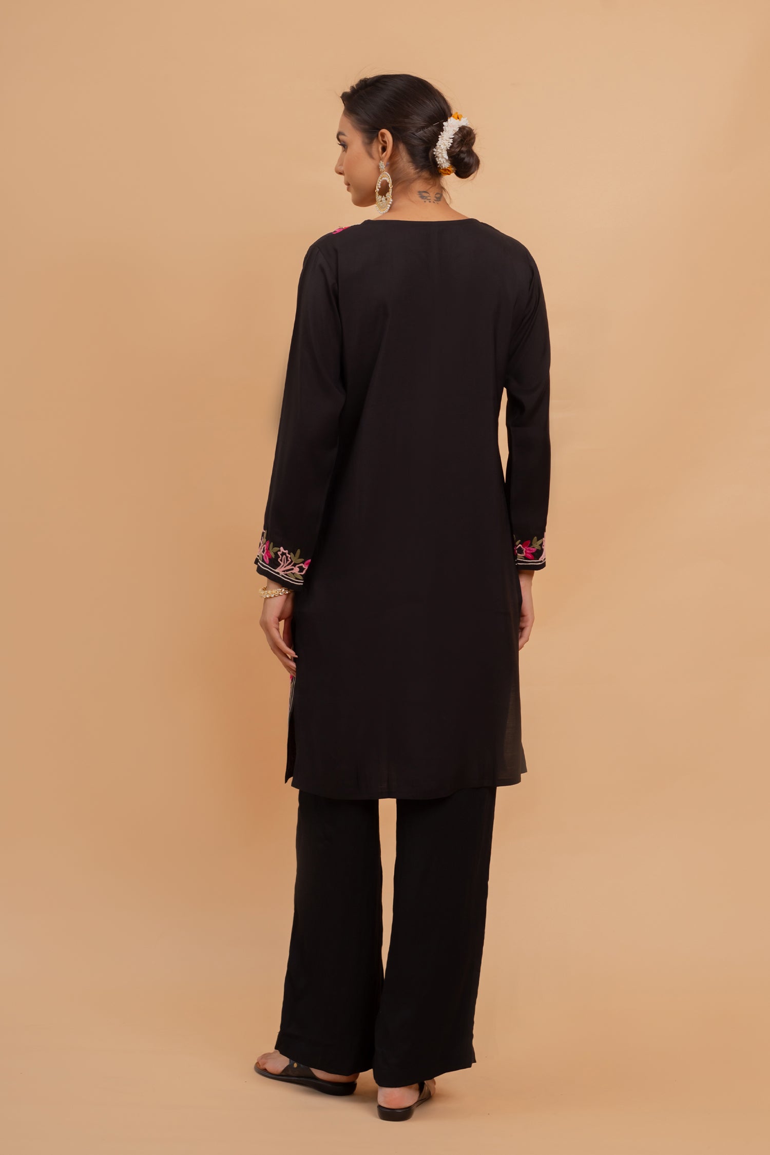 Falak Kashmiri Long Kurta - Black Muslin Embroidered Aari Work Tunic - Perfect for Festivals, Weddings & Ethnic Fashion