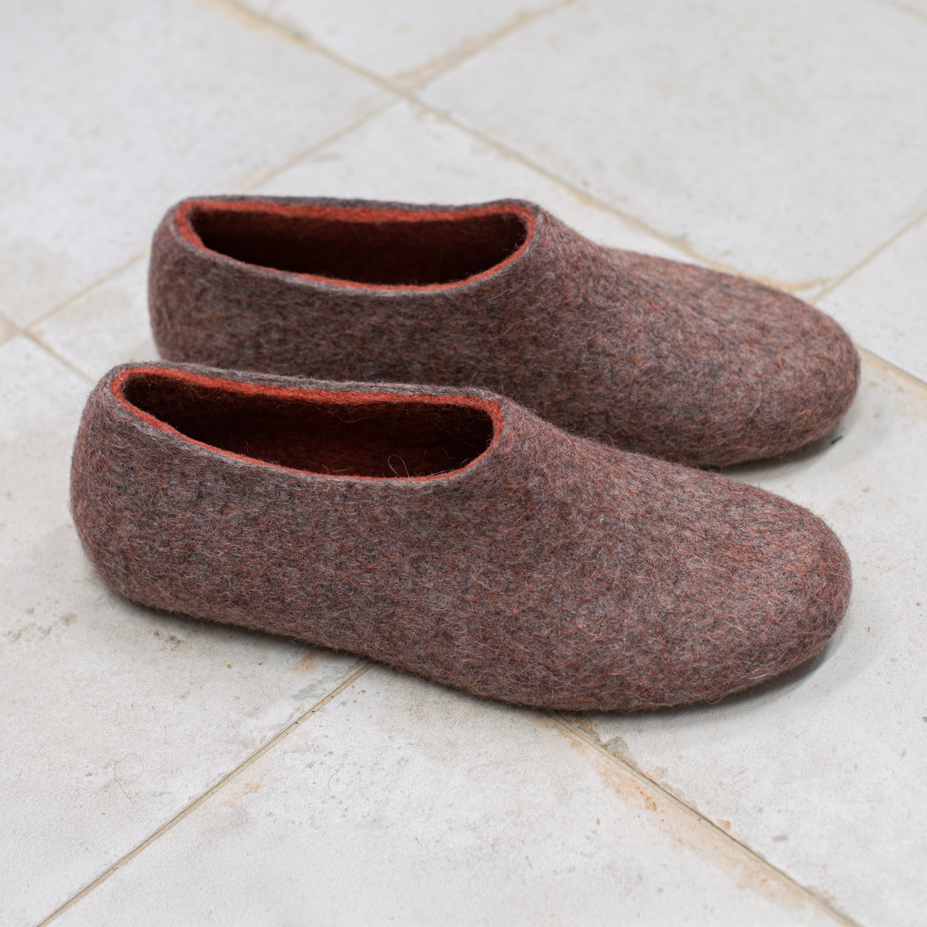 Women's Comfort Clogs Slippers - Rust Grey Color - Ready to Ship - Size 40.5 EU (10 US) - Perfect for Home, Office & Indoor Relaxation