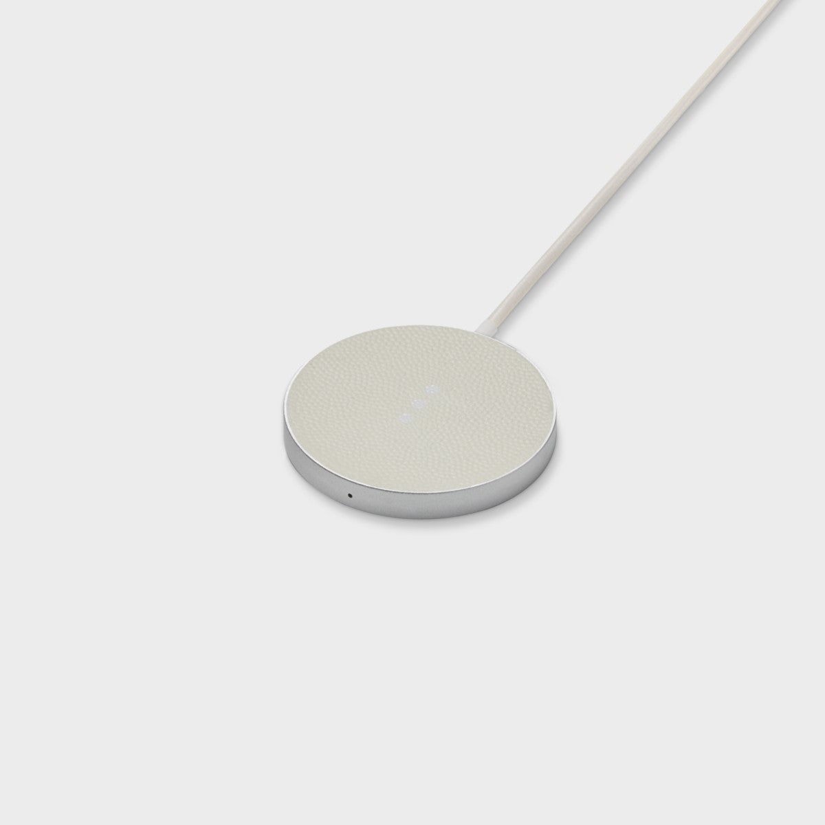 Courant MAG:1 Magnetic Wireless Charger - Fast Qi-Certified Charging Pad for iPhone, Android - Perfect for Home, Office, Car & Travel Use