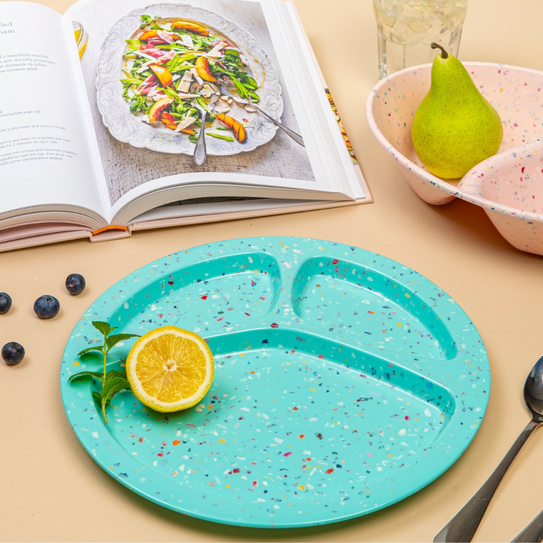 2-Piece Confetti Divided BBQ Plates Set - Green - Perfect for Outdoor Grilling, Picnics, and Party Serving