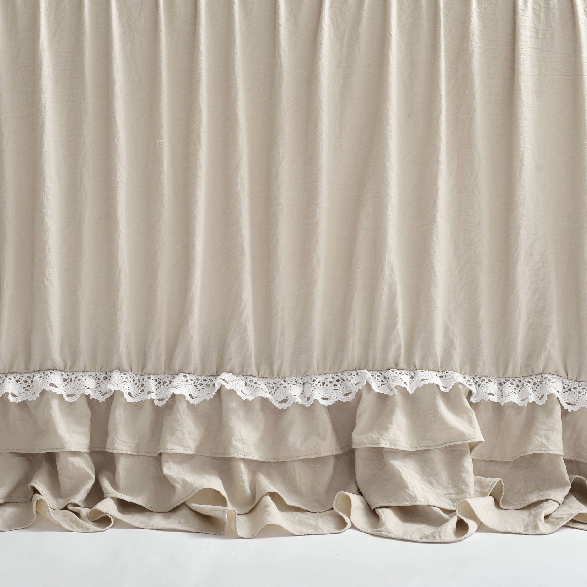 Ella Ruffle Lace 3-Piece Bedspread Set - Queen Size Luxury Lace Bedding for Master Bedroom & Guest Room Decor