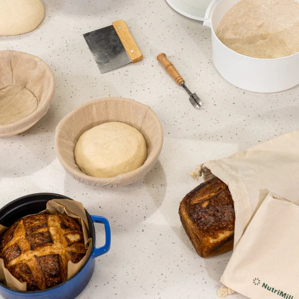 Bosch Universal Plus Stand Mixer with Sourdough Starter Kit - Professional Baking Mixer for Bread, Pizza Dough & Pastries - Perfect for Home Bakers & Commercial Kitchens