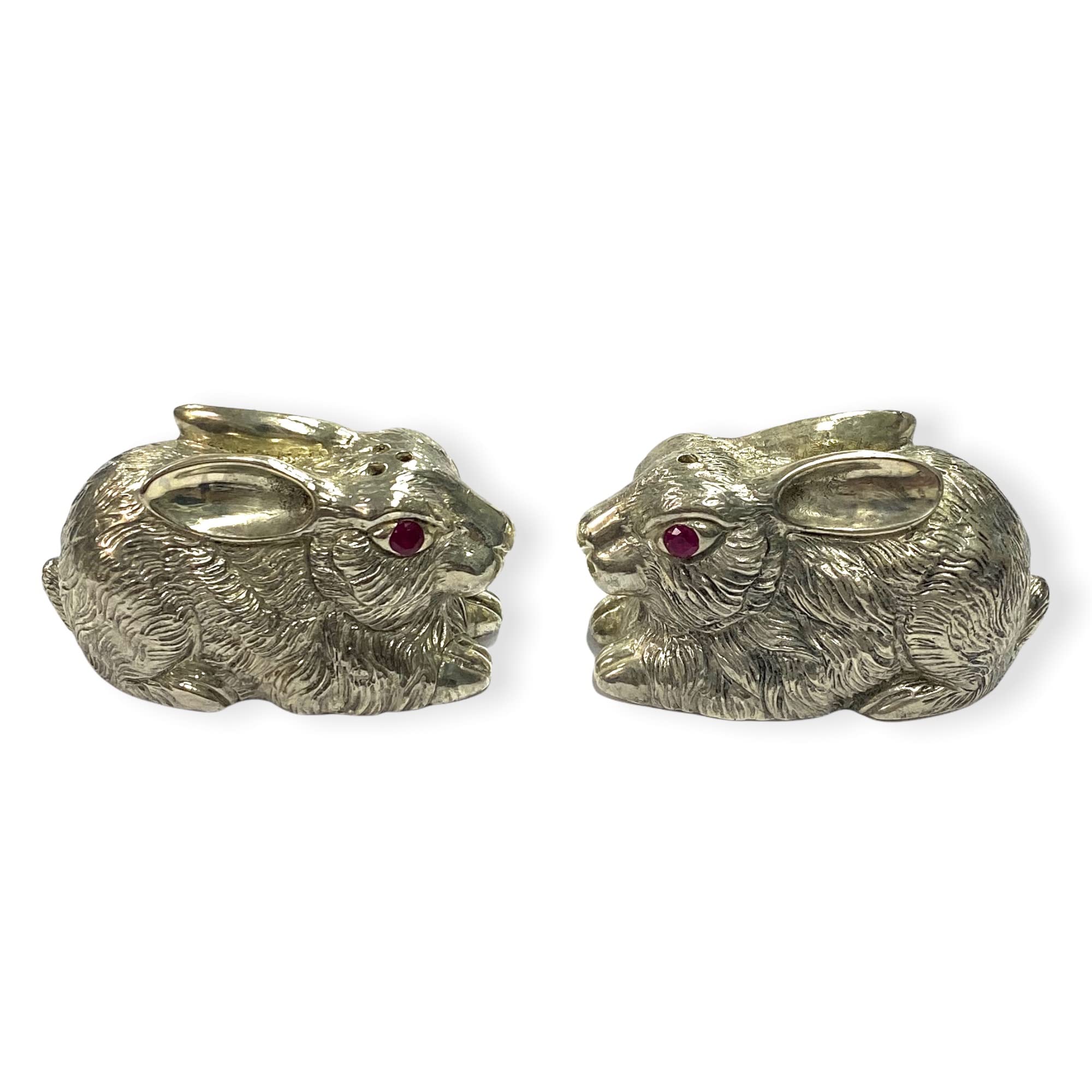925 Silver Plated Ruby Stone Rabbit Salt and Pepper Shakers Set - Elegant Novelty Tableware for Dining, Kitchen Decor & Gift Giving