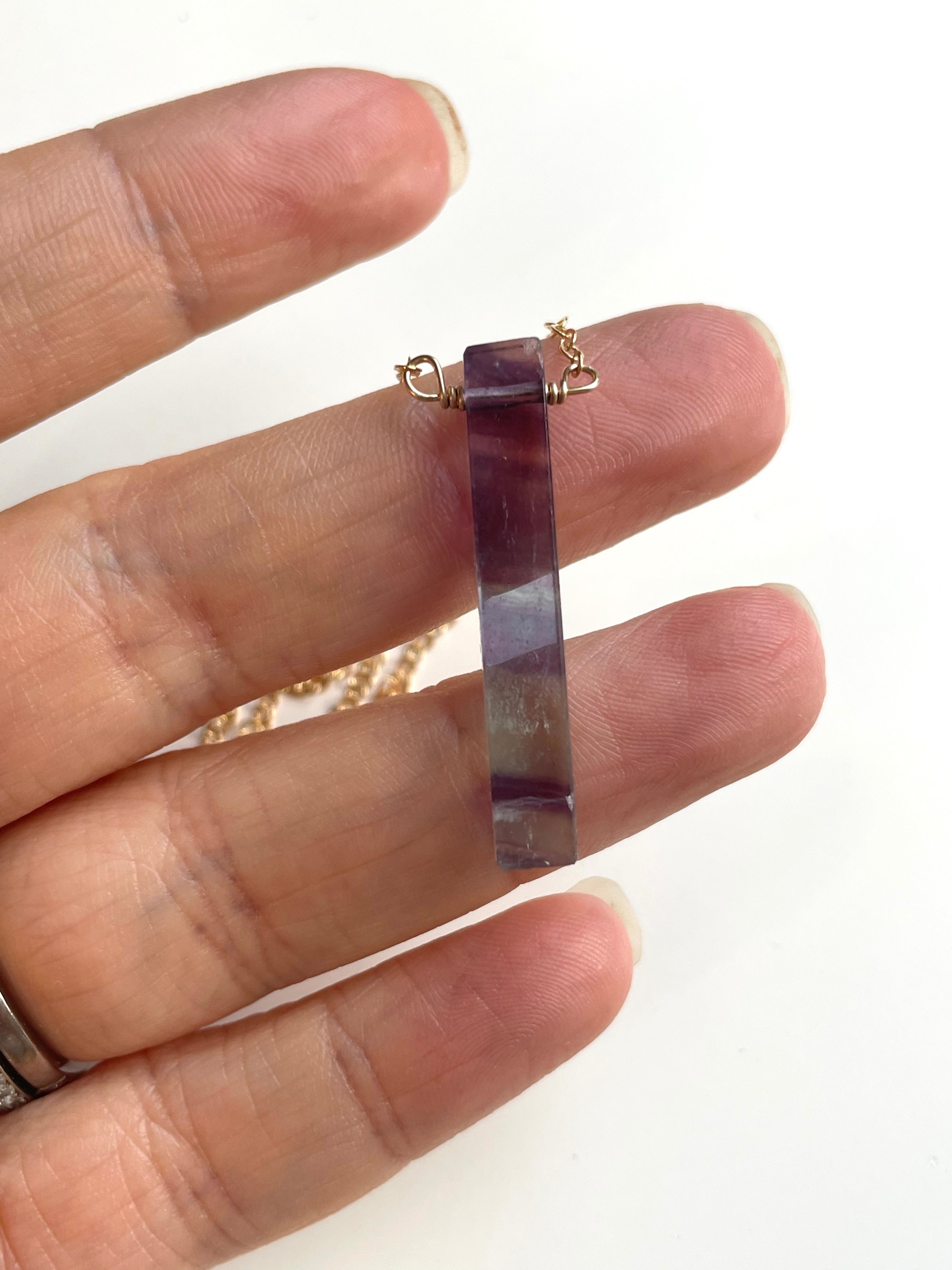 Natural Fluorite Crystal Pendant Necklace for Women – Healing Stone Jewelry for Energy Balance & Stress Relief | Perfect for Meditation, Yoga & Spiritual Gifts