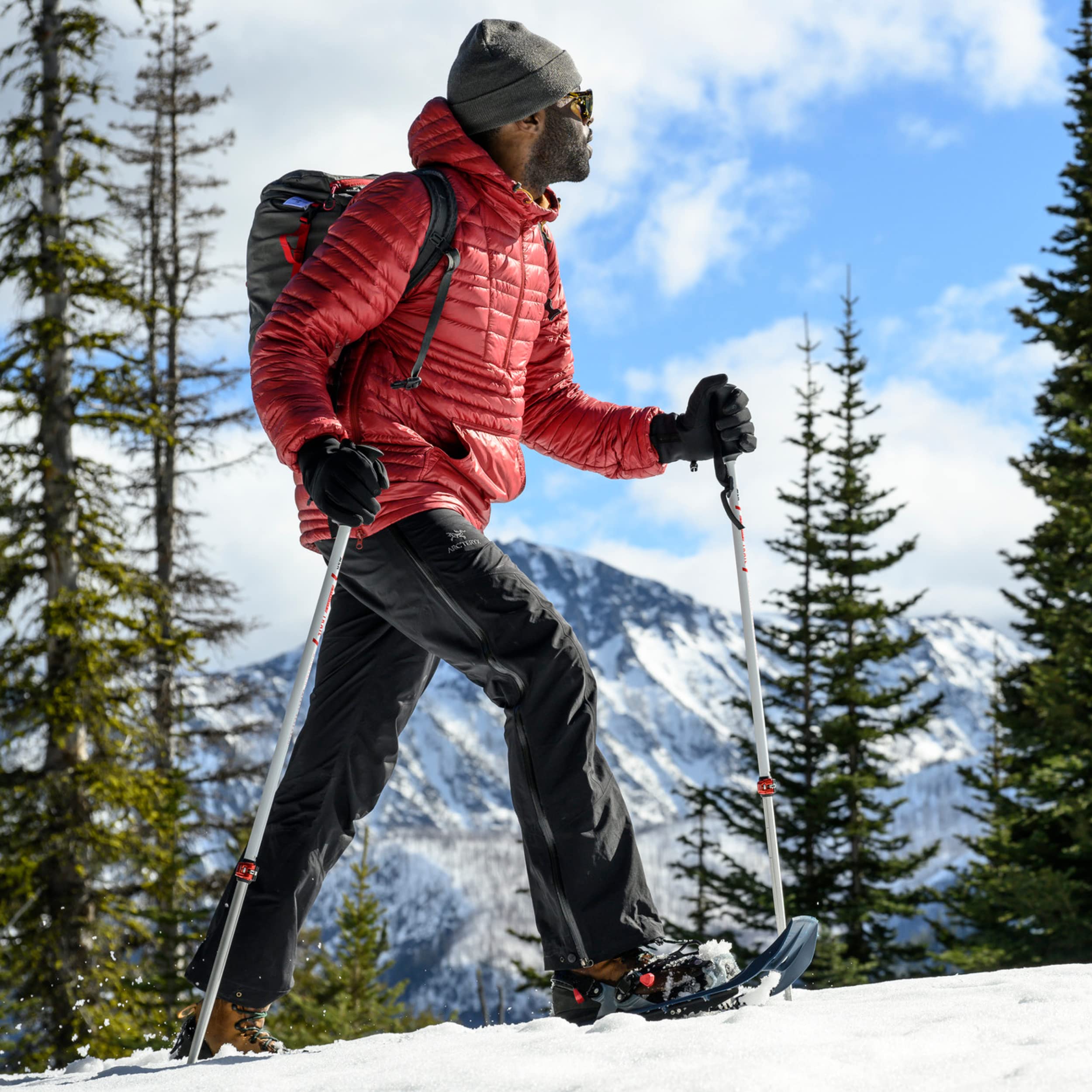 MSR Evo Trail Snowshoes - 22 Inch Pair for Men & Women | Lightweight Aluminum Frame with Iron Teeth for Winter Hiking & Backpacking | Perfect for Snow Trekking, Mountain Climbing & Outdoor Adventures