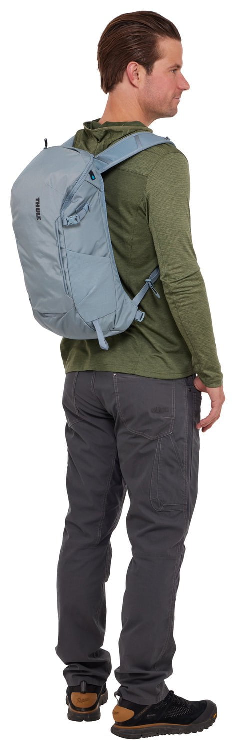 Thule AllTrail 18L Daypack - Lightweight Hiking Backpack for Men & Women - Water-Resistant Outdoor Backpack for Hiking, Camping & Travel - Perfect for Day Trips & Adventures