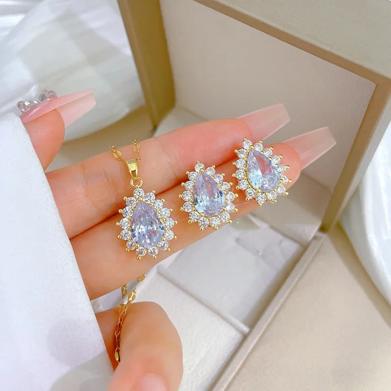 Elegant Crystal Water Drop Pendant Necklace - Perfect for Weddings, Parties & Special Occasions