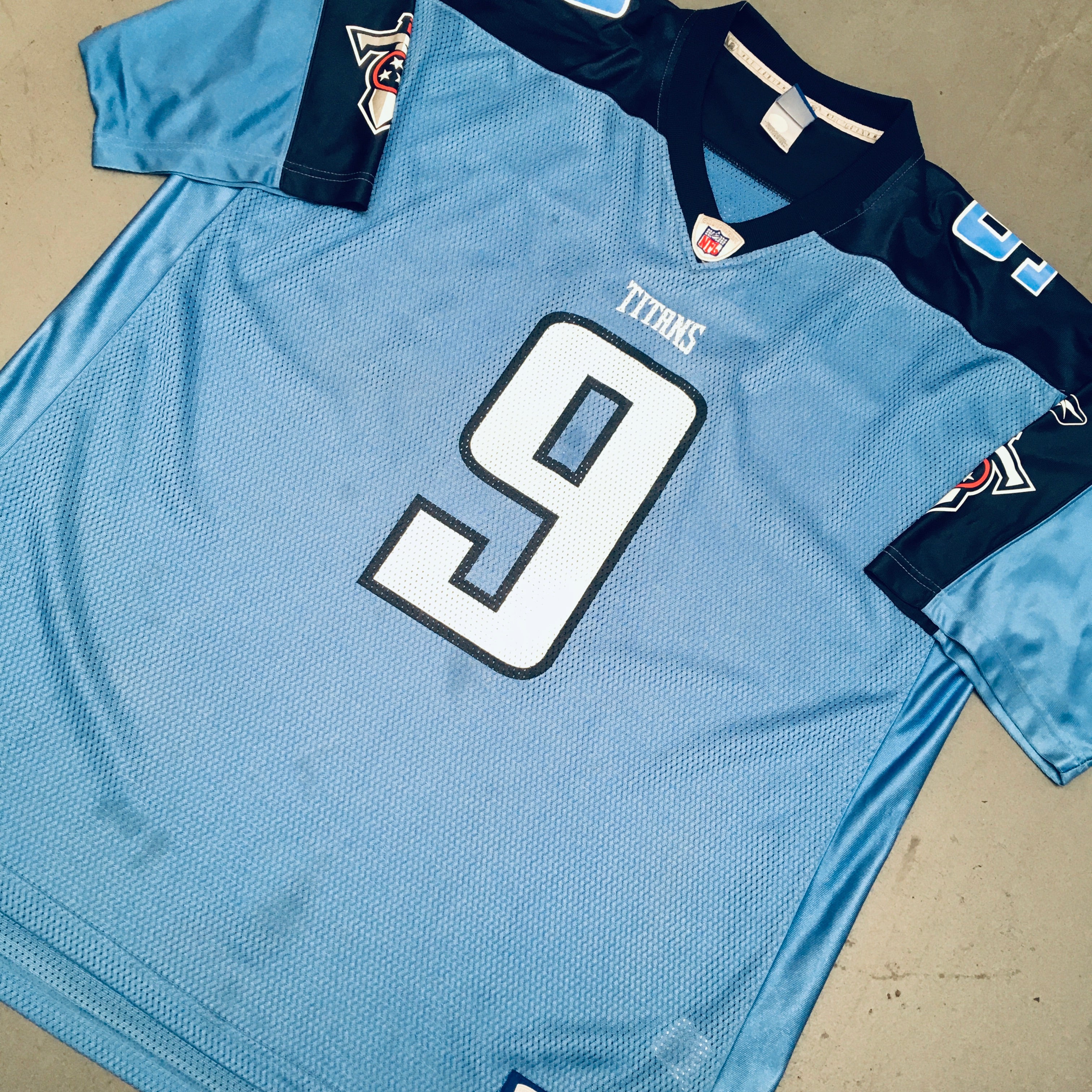 Tennessee Titans Steve McNair 2003/04 Jersey XXL - Authentic NFL Football Fan Gear for Game Day & Sports Memorabilia Collection
