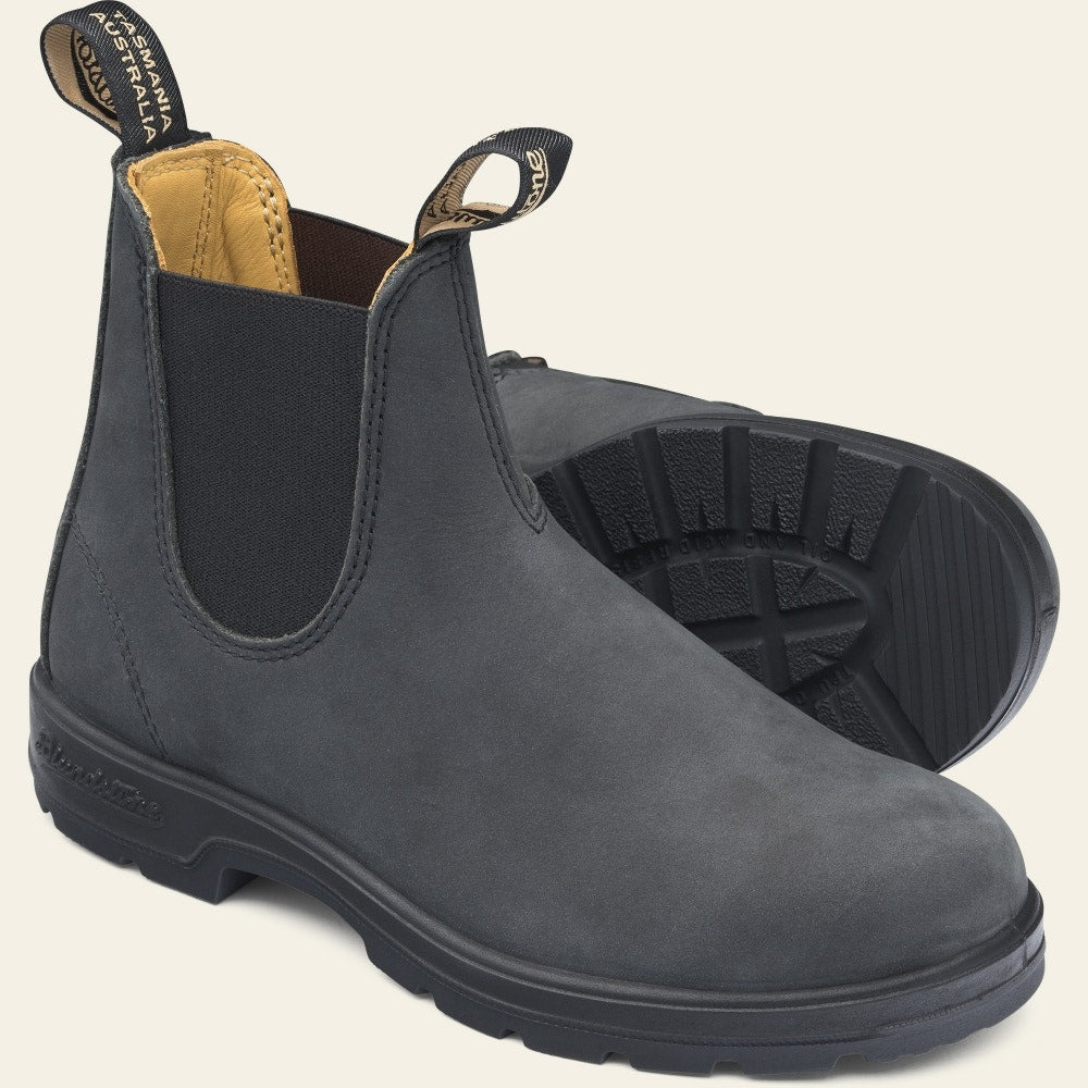 Blundstone Classic 587 Chelsea Boots for Men & Women - Rustic Black Leather Ankle Boots - Comfortable Slip-On Work Boots for Outdoor, Hiking & Casual Wear
