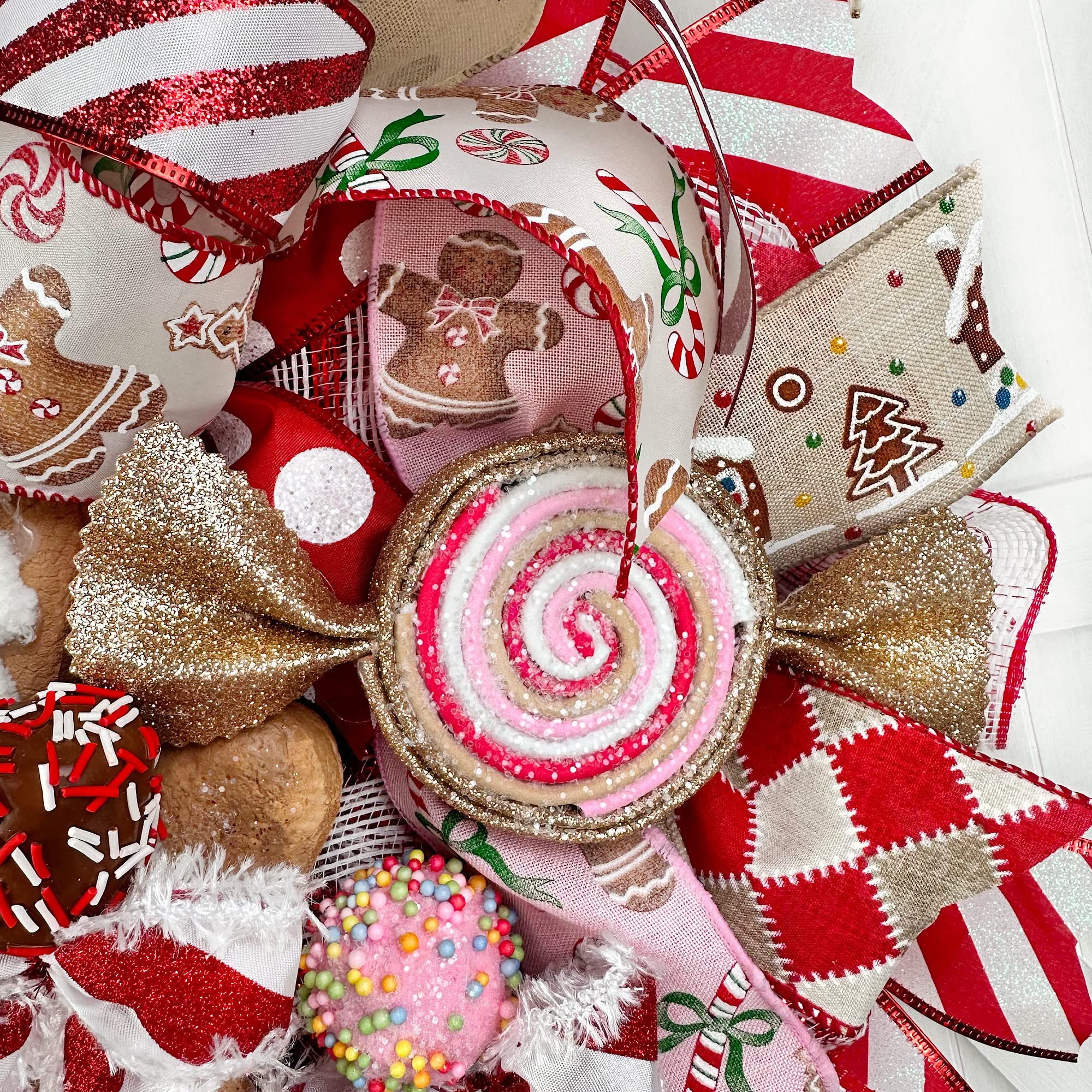 Handmade Gingerbread Sweet Shop Christmas Wreath - Candy Decorations with Lollipop, Peppermint, Pink Cake Pop & Chocolate Marshmallow | Perfect for Holiday Home Decor, Christmas Tree Topper & Festive Party Decoration