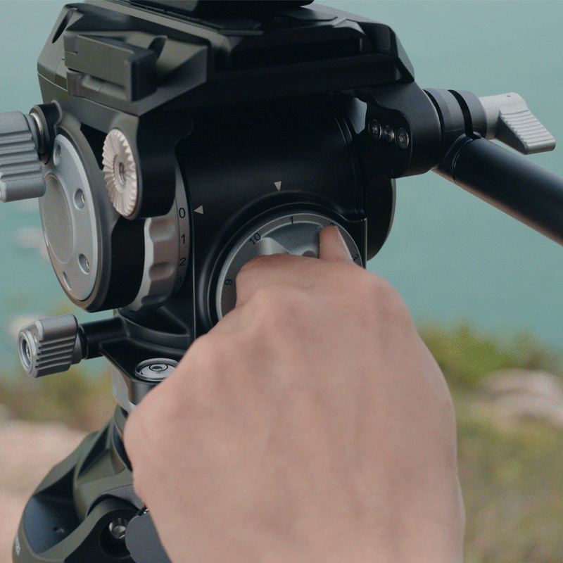 Ulanzi VideoFast Heavy Duty Tripod Kit - Professional Camera Stand with Quick Release Plate for DSLR, Mirrorless, Camcorder - Perfect for Vlogging, Live Streaming & Outdoor Photography