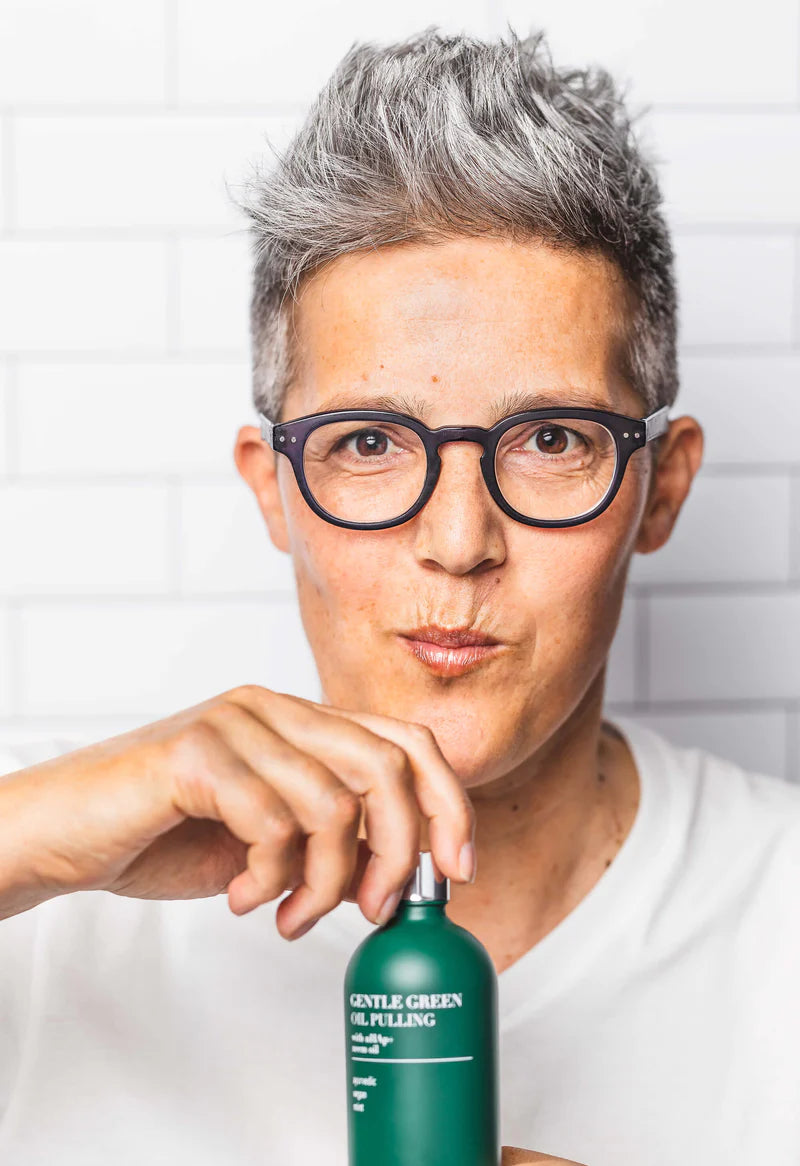 Gentle Green Oil Pulling with Hydroxyapatite - Natural Teeth Whitening & Oral Care Solution for Fresh Breath & Healthy Gums - Perfect for Morning Routine & Pre-Meeting Prep