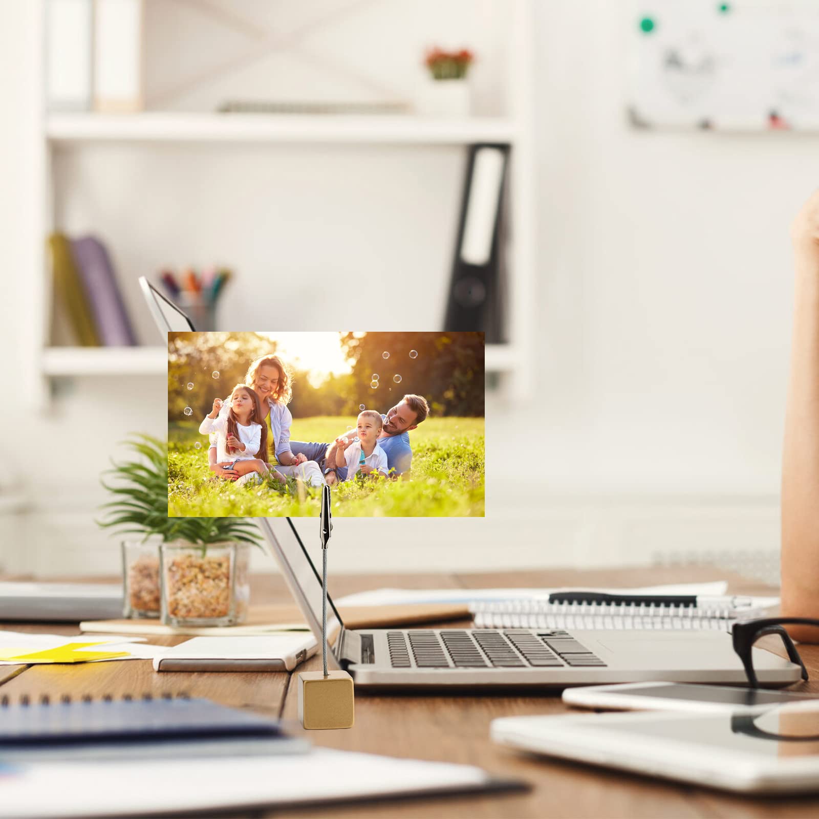 5-Pack Gold Cube Memo Clips with Alligator Clips - Premium Card Holders for Name Cards, Photos, Number Displays | Perfect for Office Desks, Retail Displays & Wedding Table Place Cards
