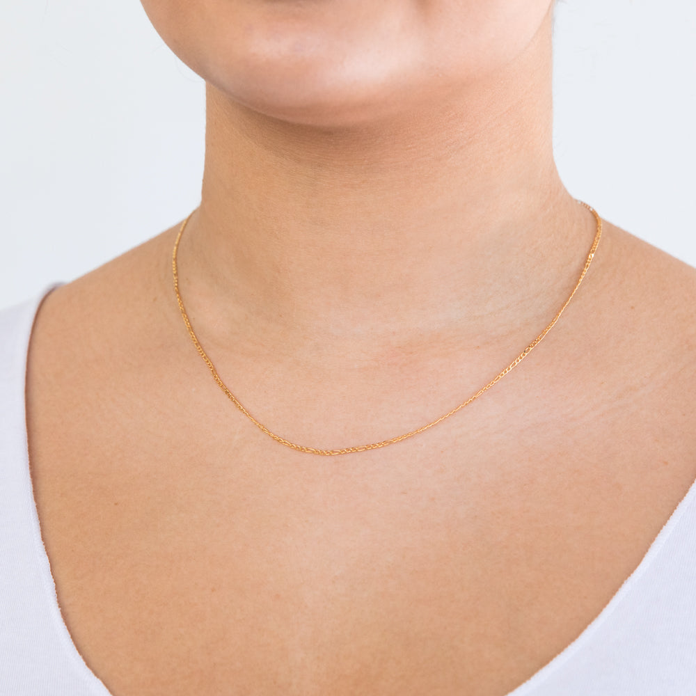 9ct Yellow Gold 3:1 Figaro Chain 45cm (18 Inch) 40 Gauge - Perfect for Layering Necklaces, Gift Giving & Everyday Jewelry Wear