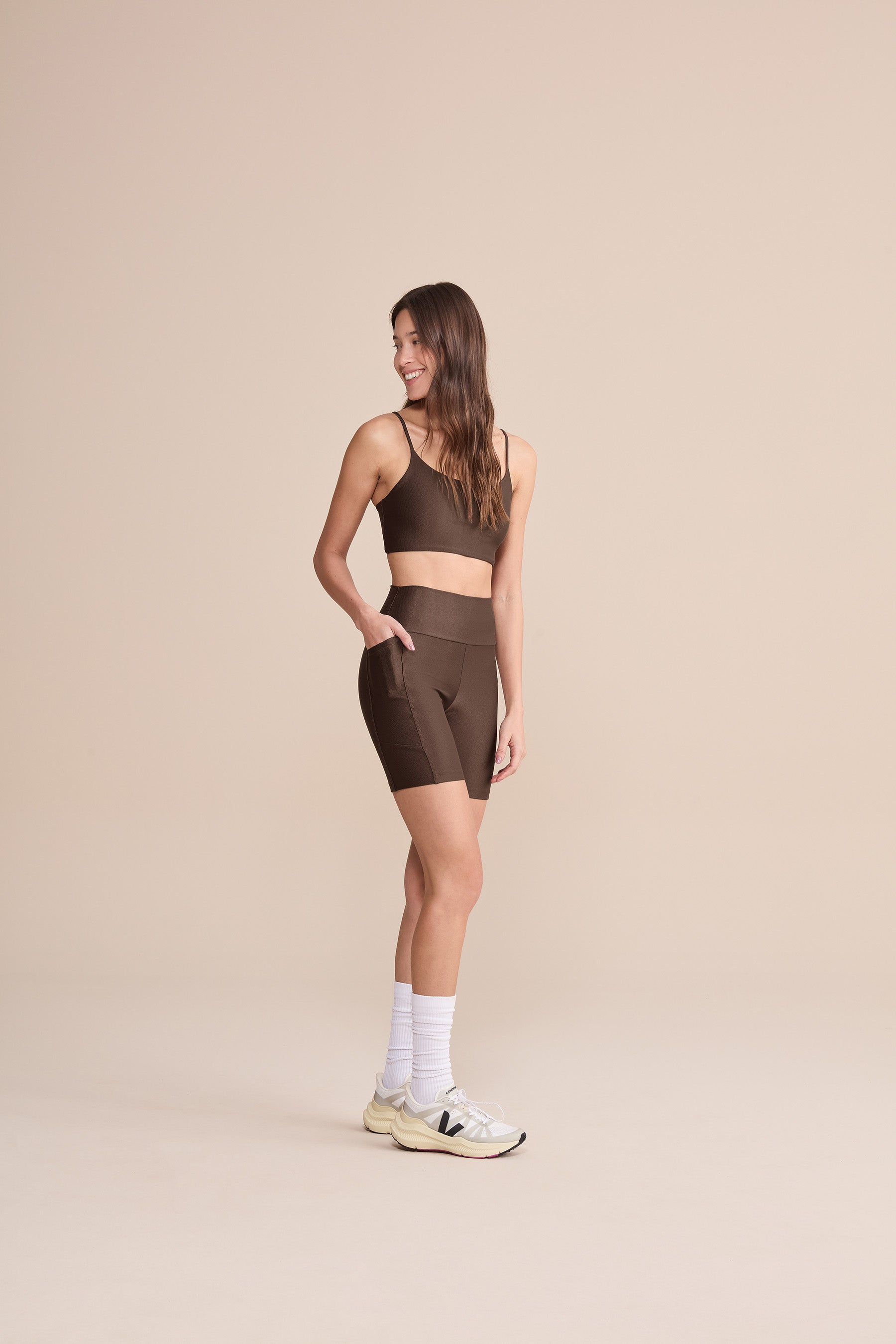 Allure® Adaptiv Curve Sports Bra - High Support Workout Bra for Women, Seamless Comfort & Breathable Fabric - Perfect for Running, Yoga & Gym