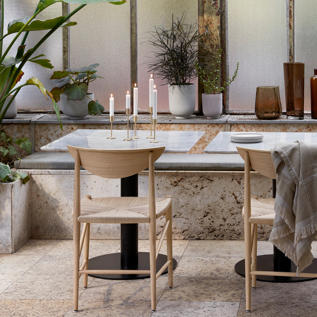 SK16 Adjustable Height Dining Table with Center Base - Perfect for Small Spaces, Apartments, and Modern Kitchens