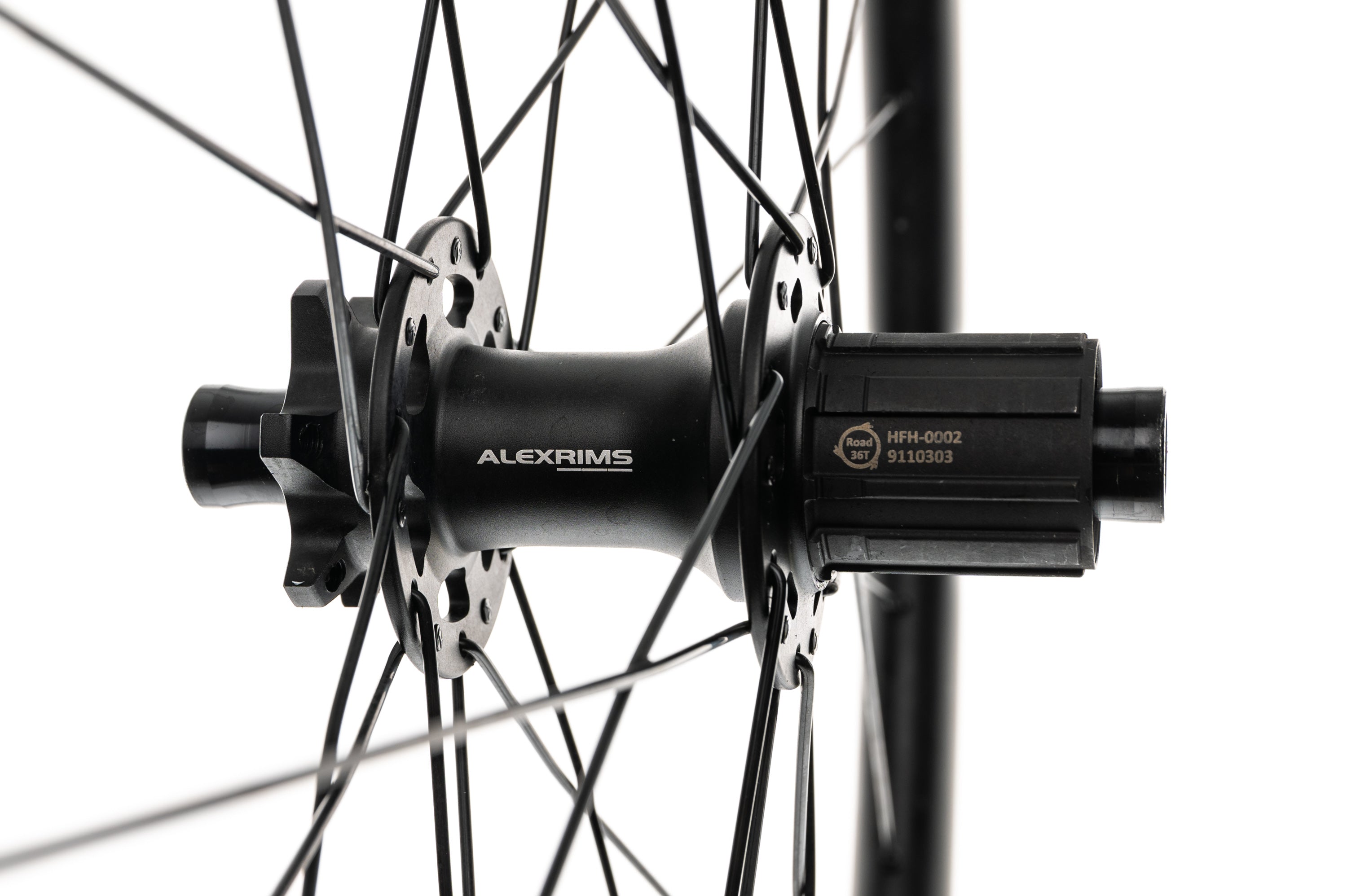 Alex Rims Boondocks 7D Aluminum Tubeless 700c Wheelset - Lightweight Road Bike Wheels for Racing & Performance Cycling - Perfect for Mountain Trails & Urban Commuting