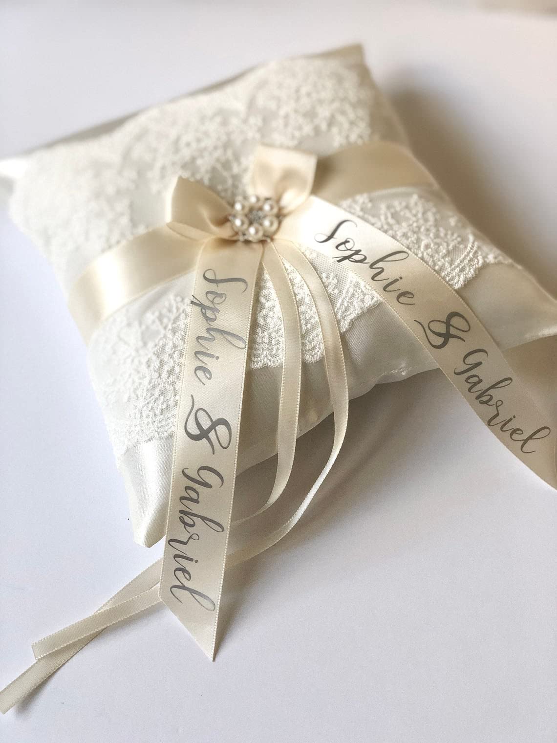 Elegant Ivory Flower Girl Basket and Ring Bearer Pillow Set - Lace Wedding Accessories for Bridal Party - Perfect for Church Ceremonies & Outdoor Weddings