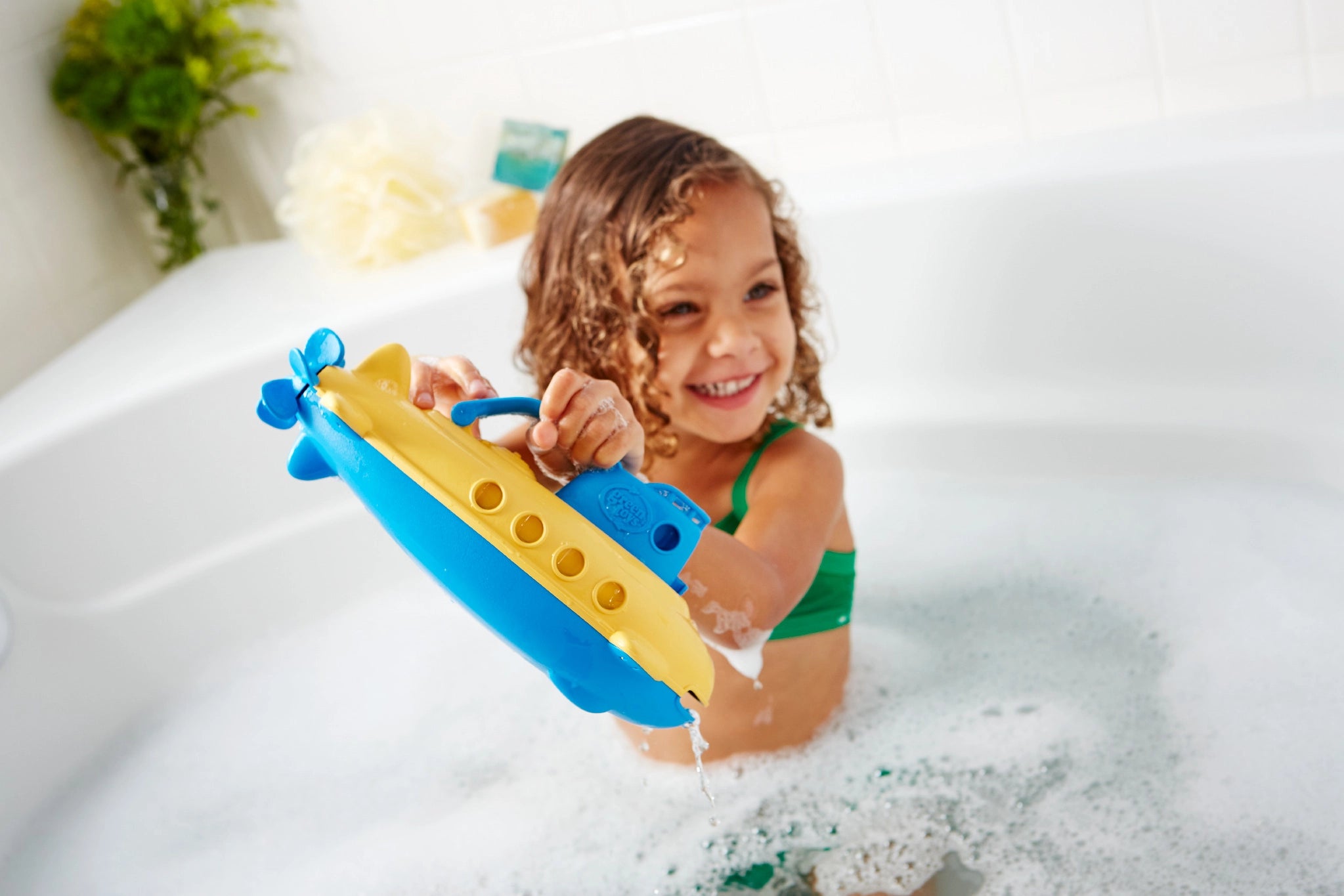 Eco-Friendly Green Toys Submarine for Kids - Durable & Safe Bath Toy for Underwater Play & Learning | Perfect for Bathtime, Pool, and Ocean Adventures