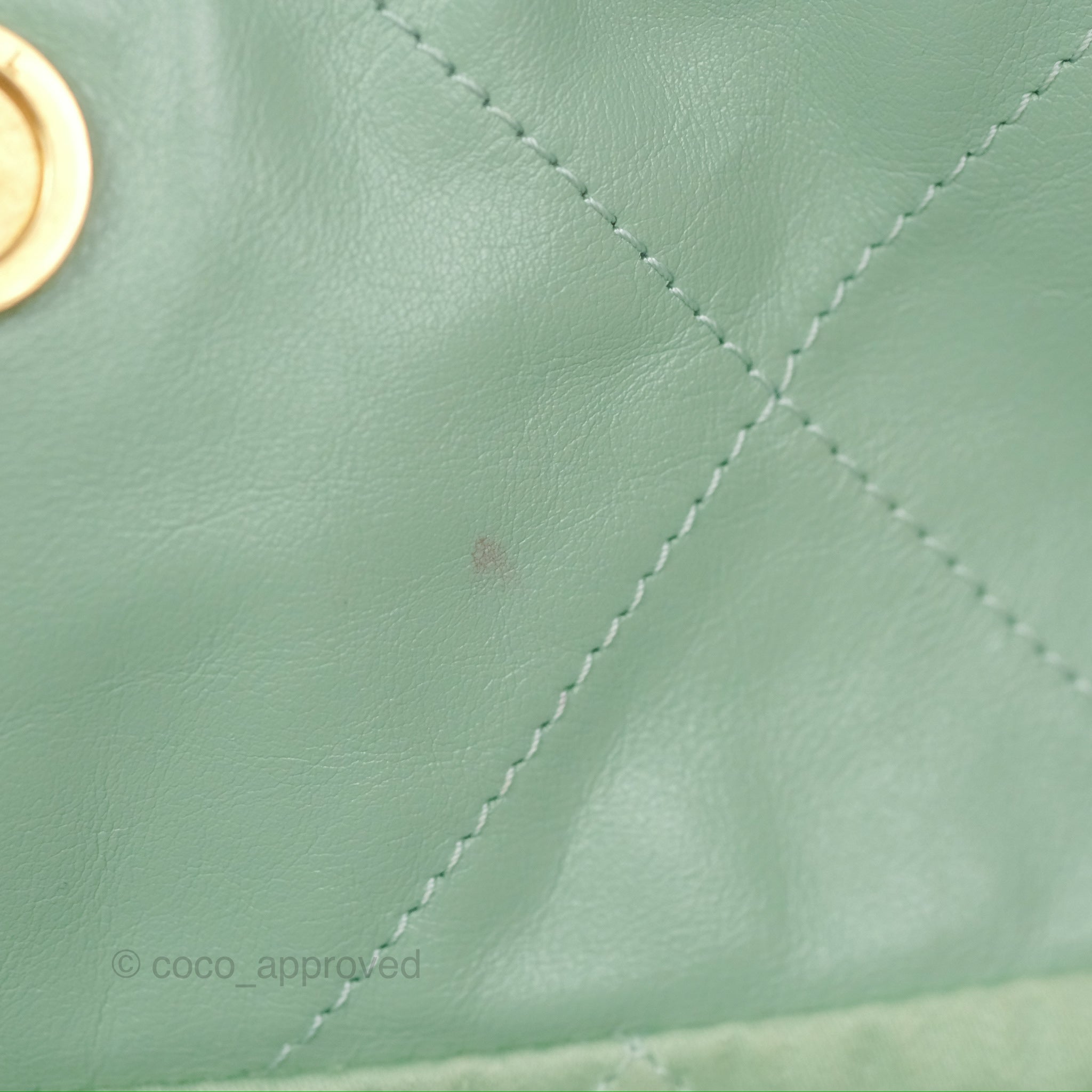 Chanel 22 Small Handbag in Mint Green Shiny Aged Calfskin with Gold Hardware - Luxury Crossbody Bag for Women, Perfect for Date Night & Special Occasions